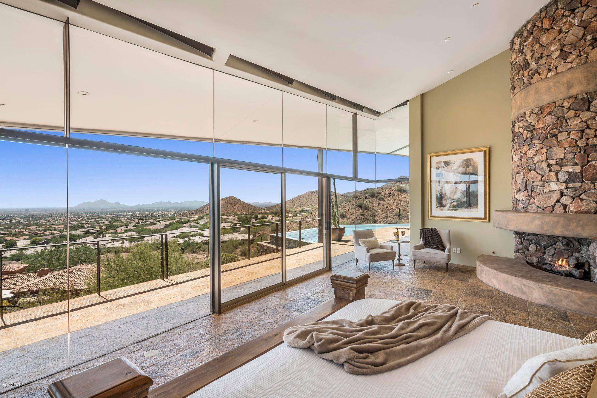 SCOTTSDALE MOUNTAIN - Residential