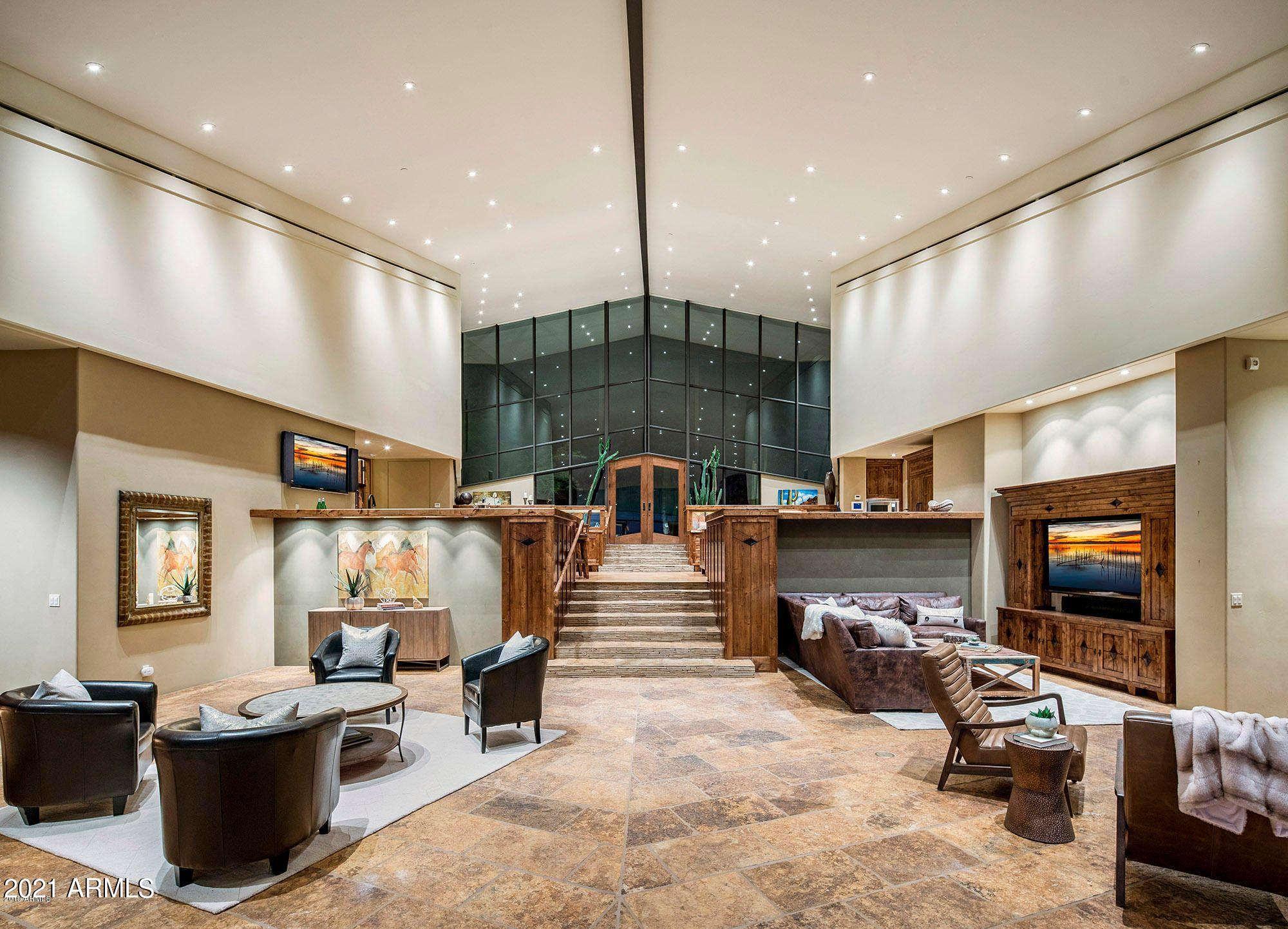 SCOTTSDALE MOUNTAIN - Residential