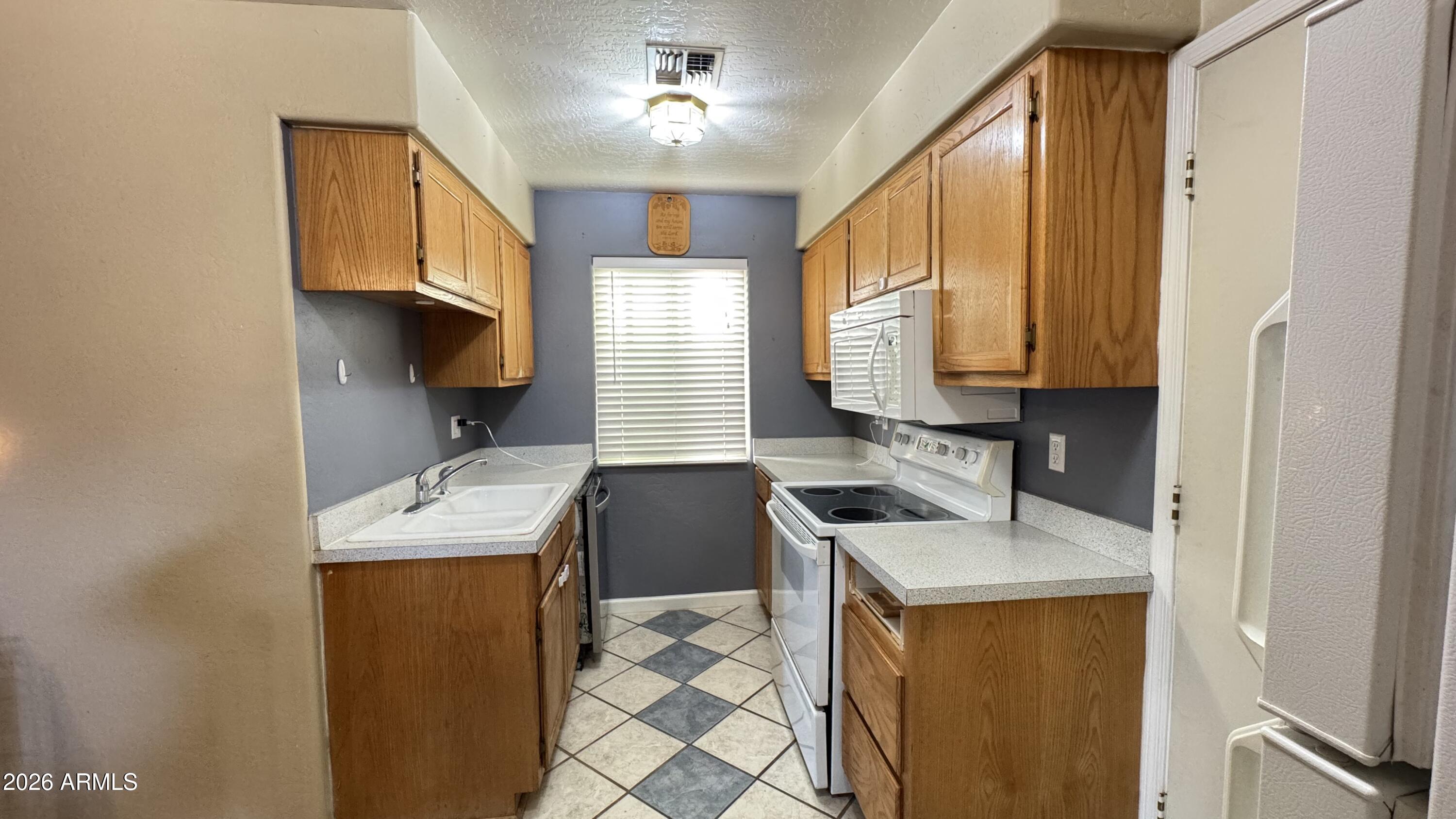 NORTHGROVE - Residential