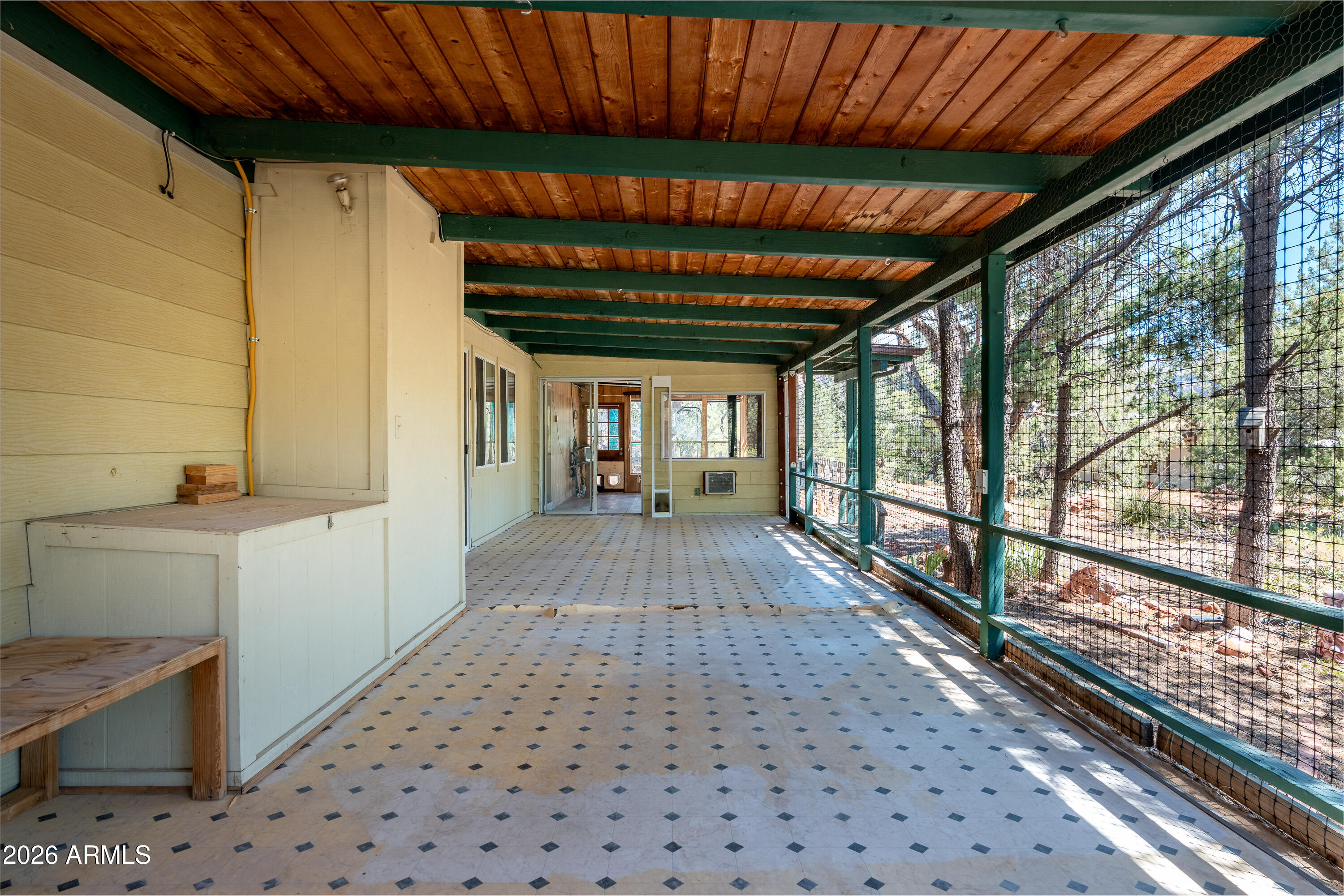 VALLEY SHADOWS UNIT 1 - Residential