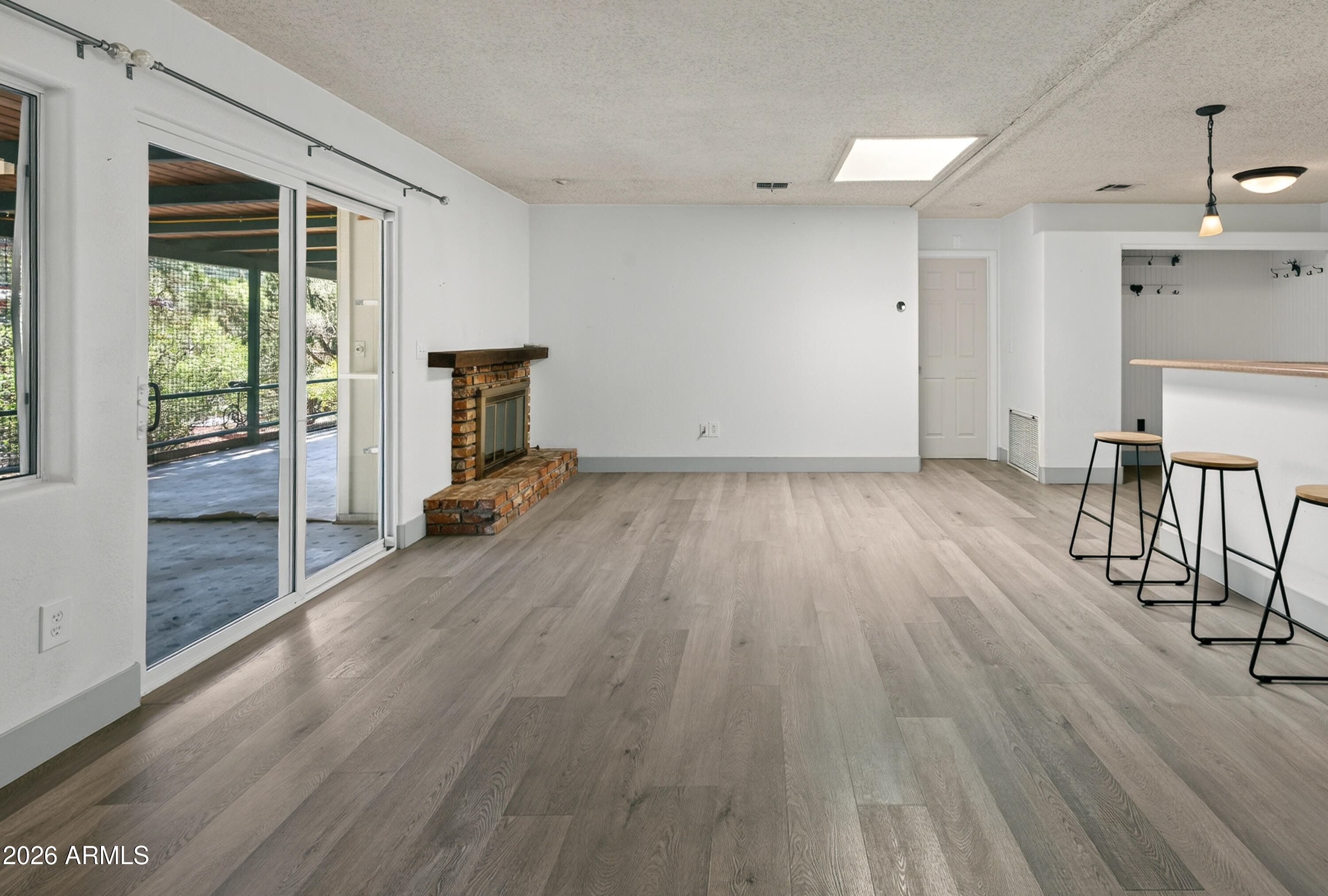 VALLEY SHADOWS UNIT 1 - Residential