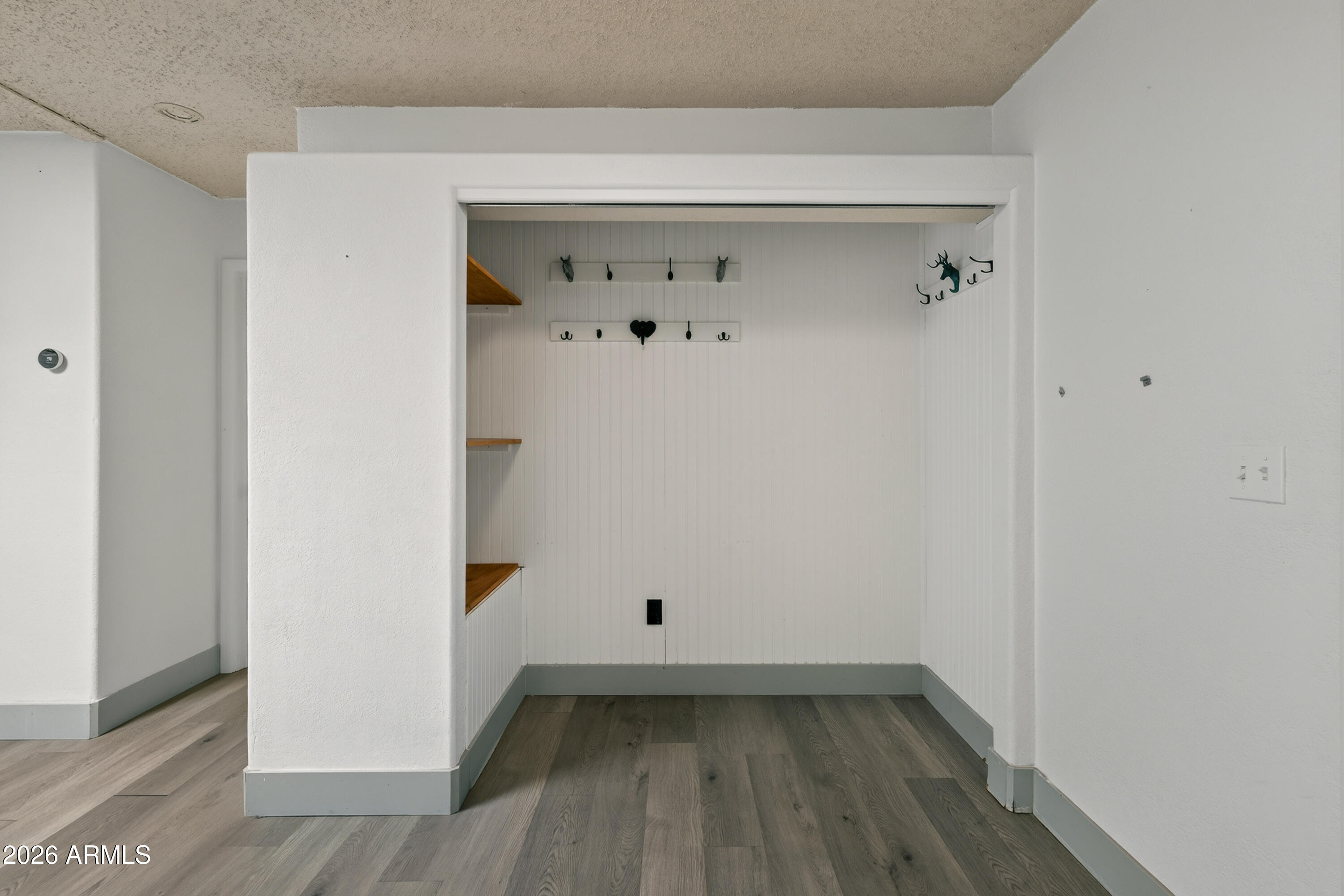 VALLEY SHADOWS UNIT 1 - Residential