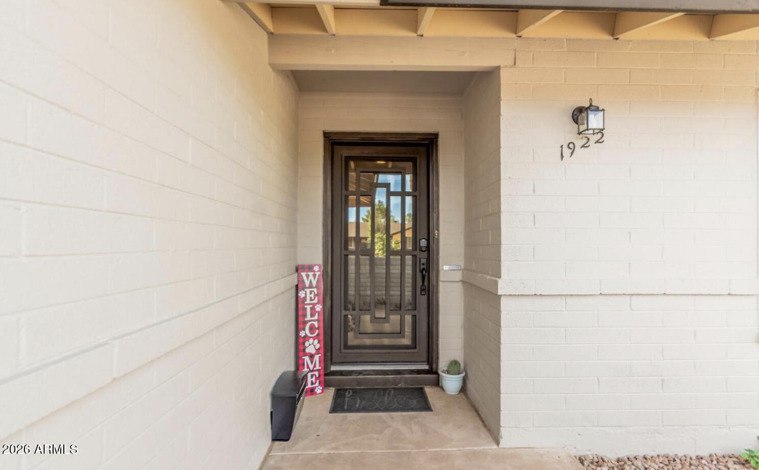 TEMPE ROYAL PALMS UNIT 6 - Residential Lease