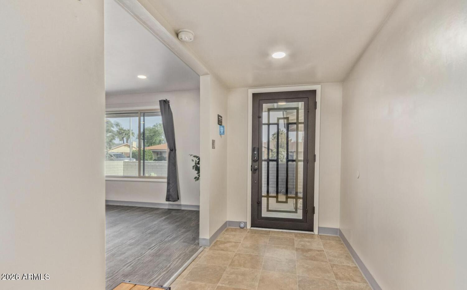 TEMPE ROYAL PALMS UNIT 6 - Residential Lease