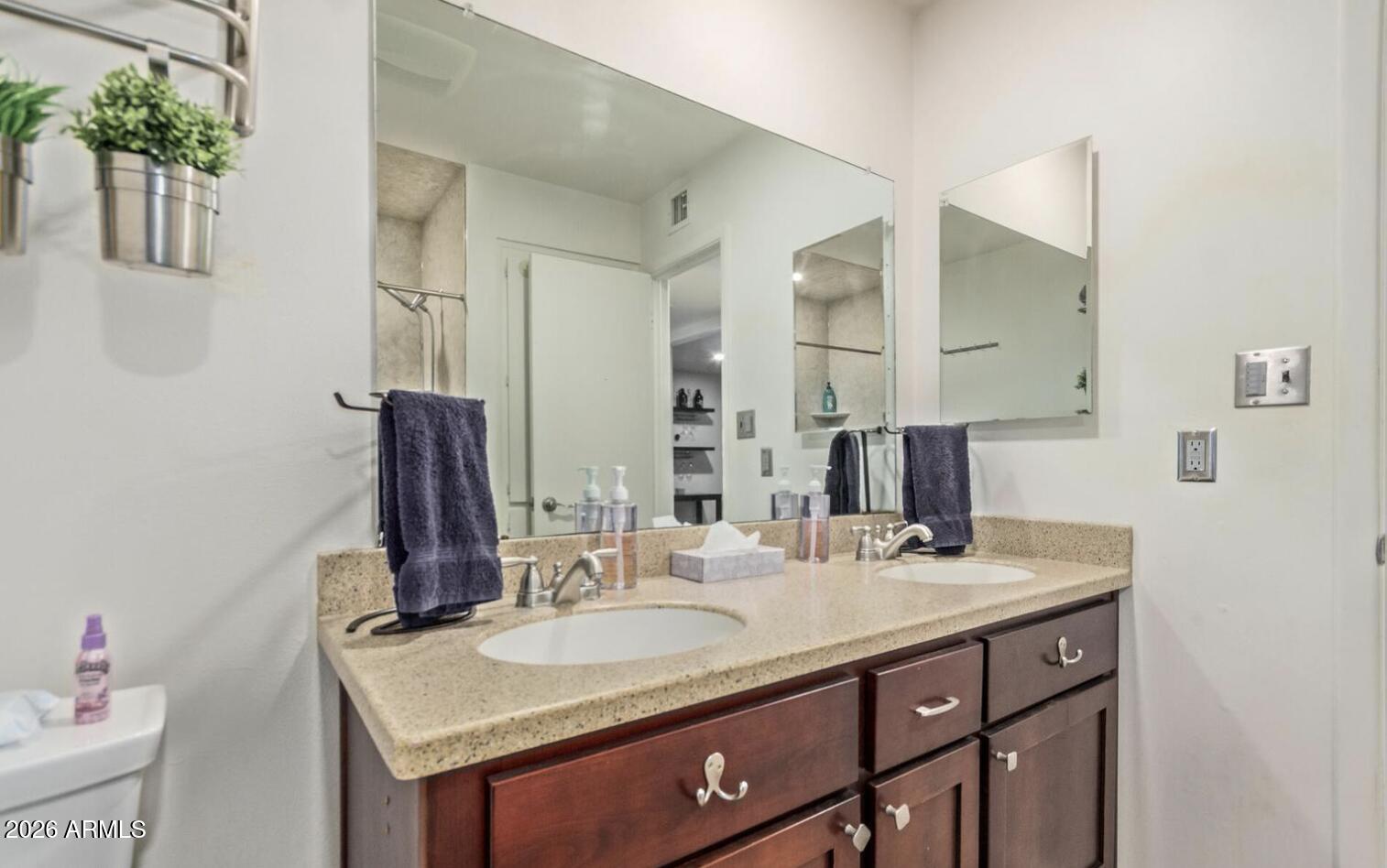 TEMPE ROYAL PALMS UNIT 6 - Residential Lease