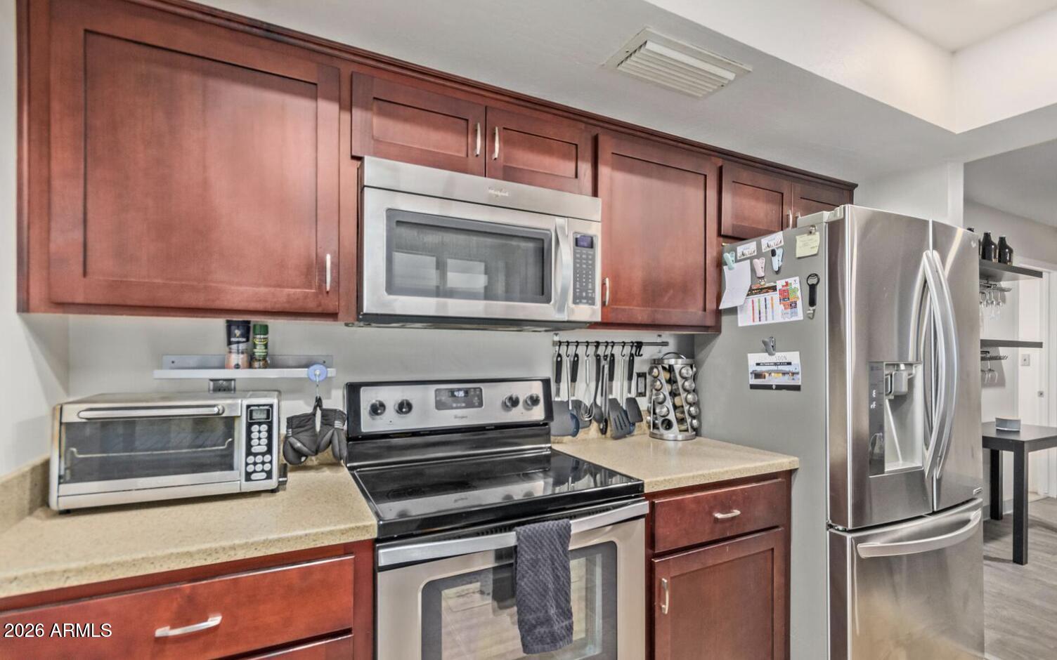 TEMPE ROYAL PALMS UNIT 6 - Residential Lease