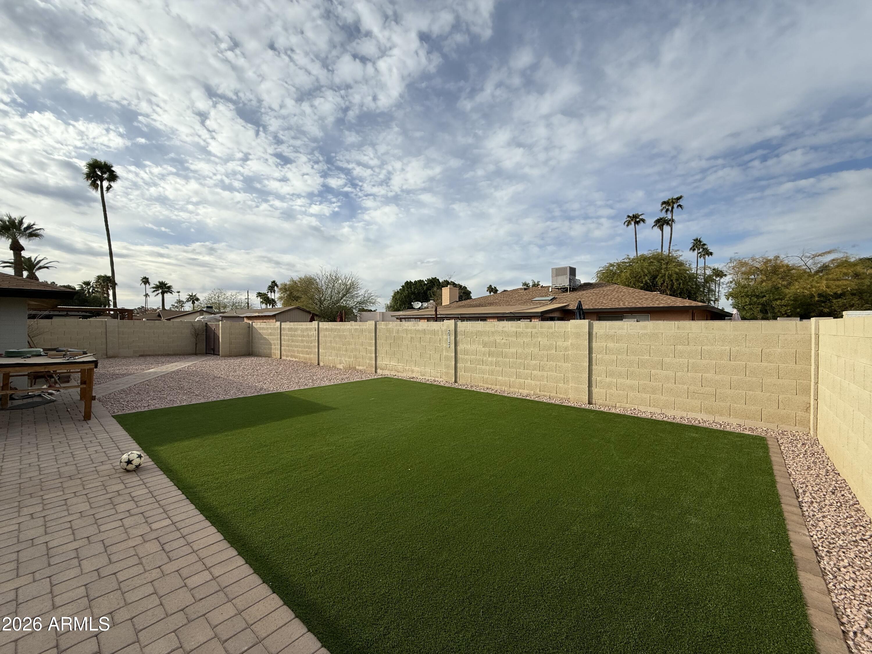 TEMPE ROYAL PALMS UNIT 6 - Residential Lease