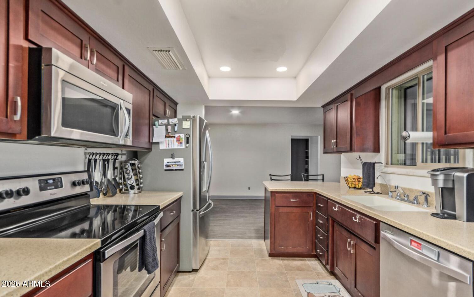 TEMPE ROYAL PALMS UNIT 6 - Residential Lease