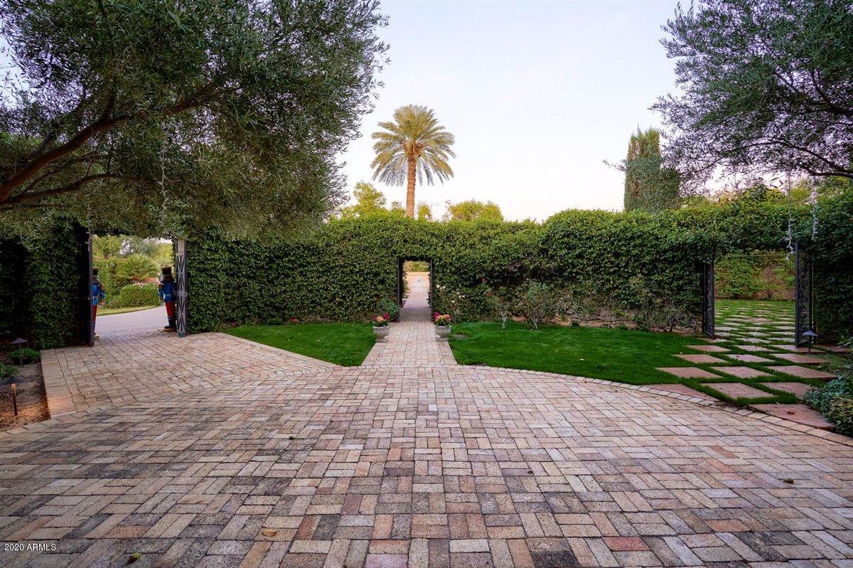 WEST BARTLETT ESTATES LOT 1-8 - Residential