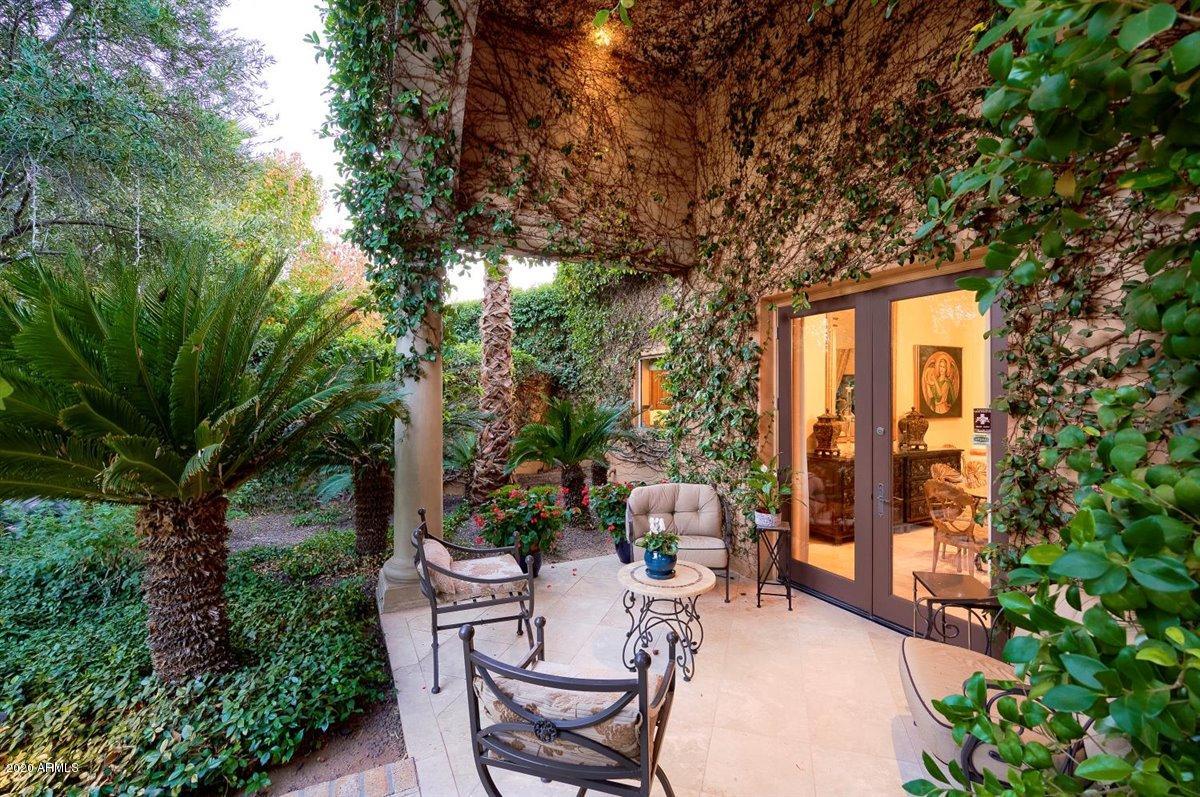 WEST BARTLETT ESTATES LOT 1-8 - Residential