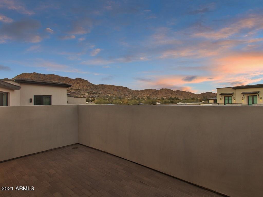 THE VILLAGE AT MOUNTAIN SHADOWS - Residential