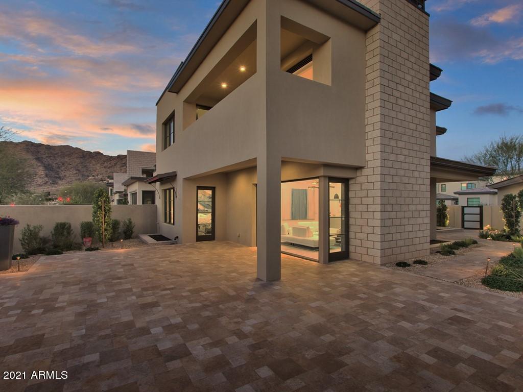 THE VILLAGE AT MOUNTAIN SHADOWS - Residential