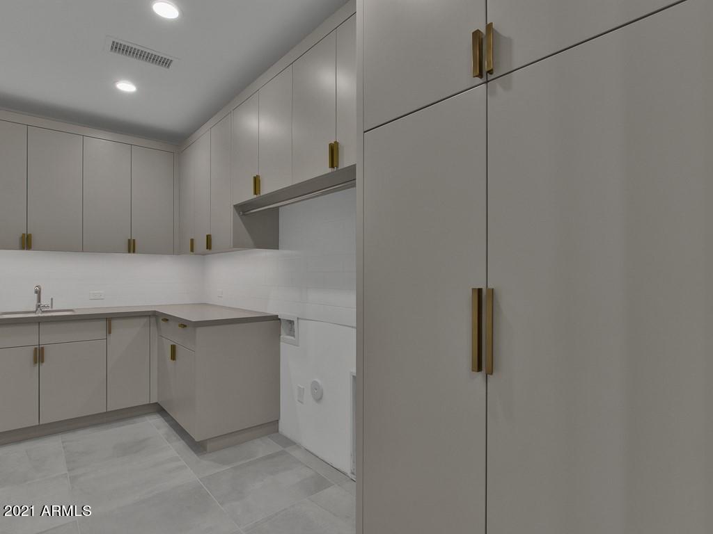 THE VILLAGE AT MOUNTAIN SHADOWS - Residential
