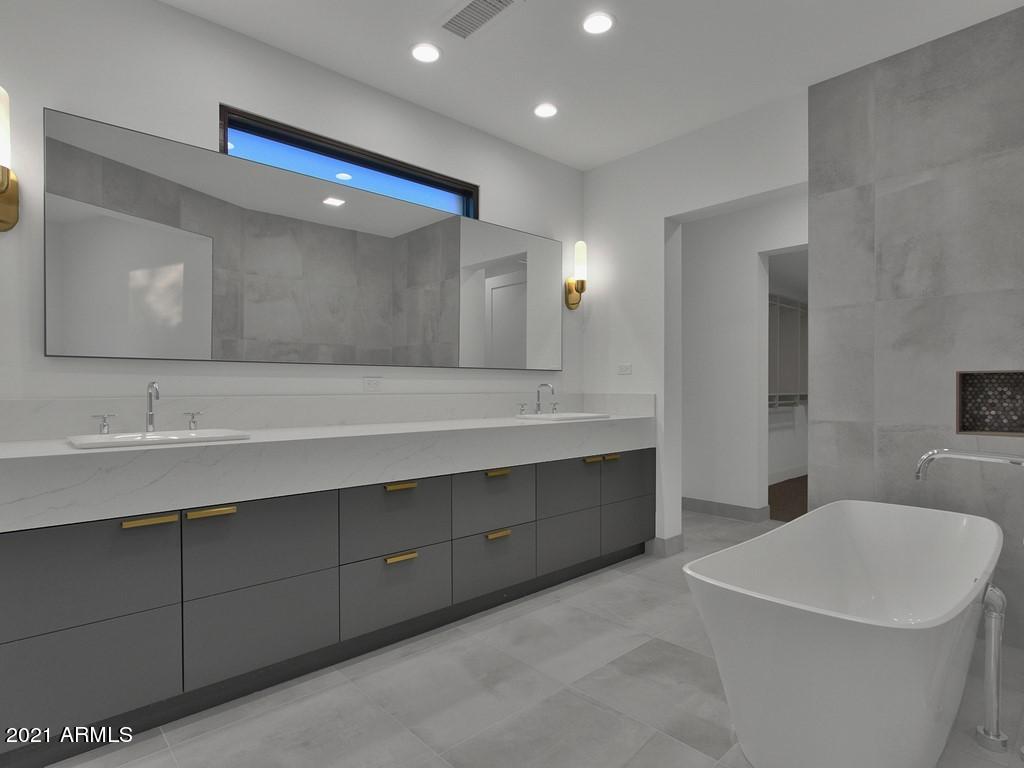 THE VILLAGE AT MOUNTAIN SHADOWS - Residential