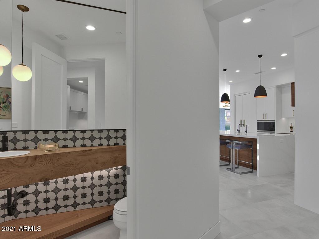THE VILLAGE AT MOUNTAIN SHADOWS - Residential