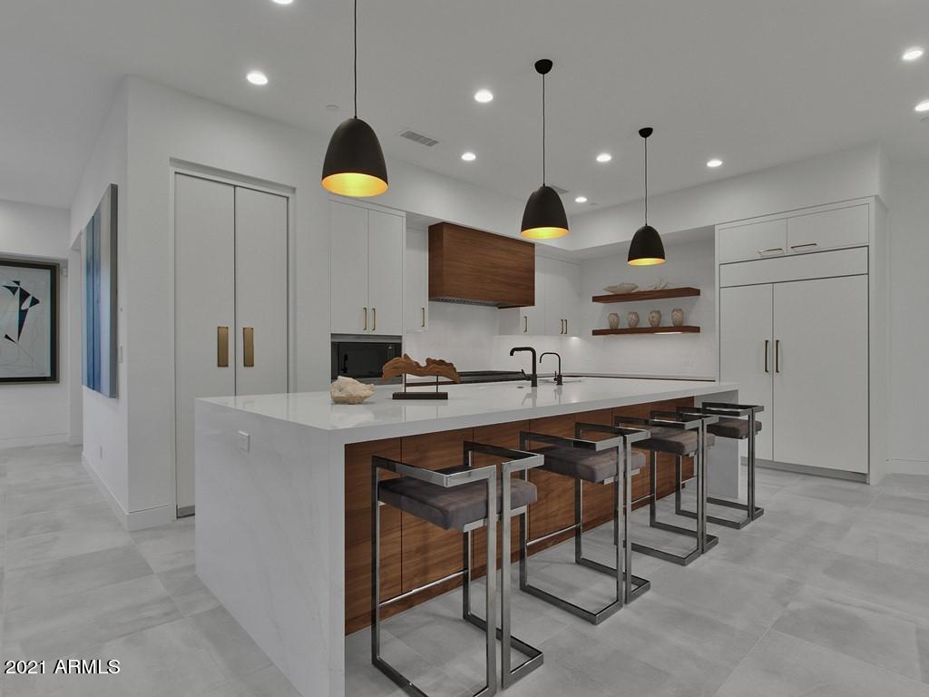 THE VILLAGE AT MOUNTAIN SHADOWS - Residential