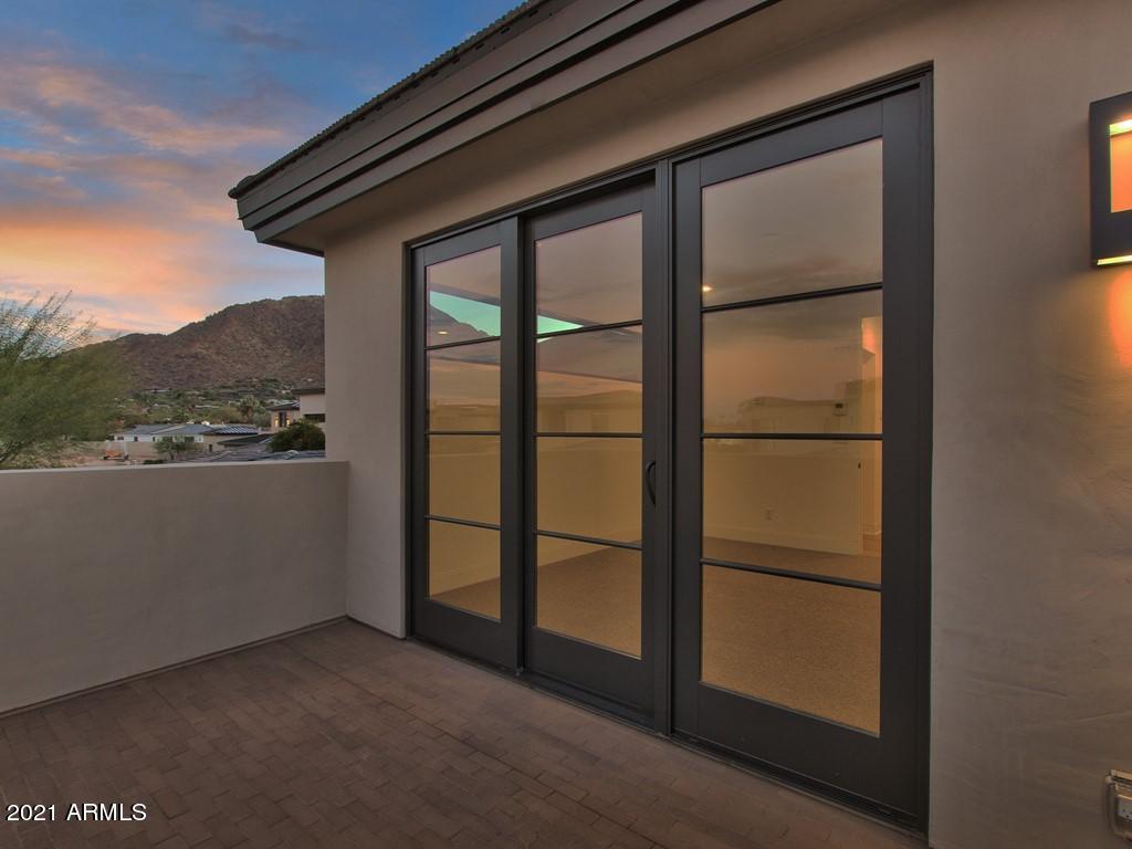 THE VILLAGE AT MOUNTAIN SHADOWS - Residential