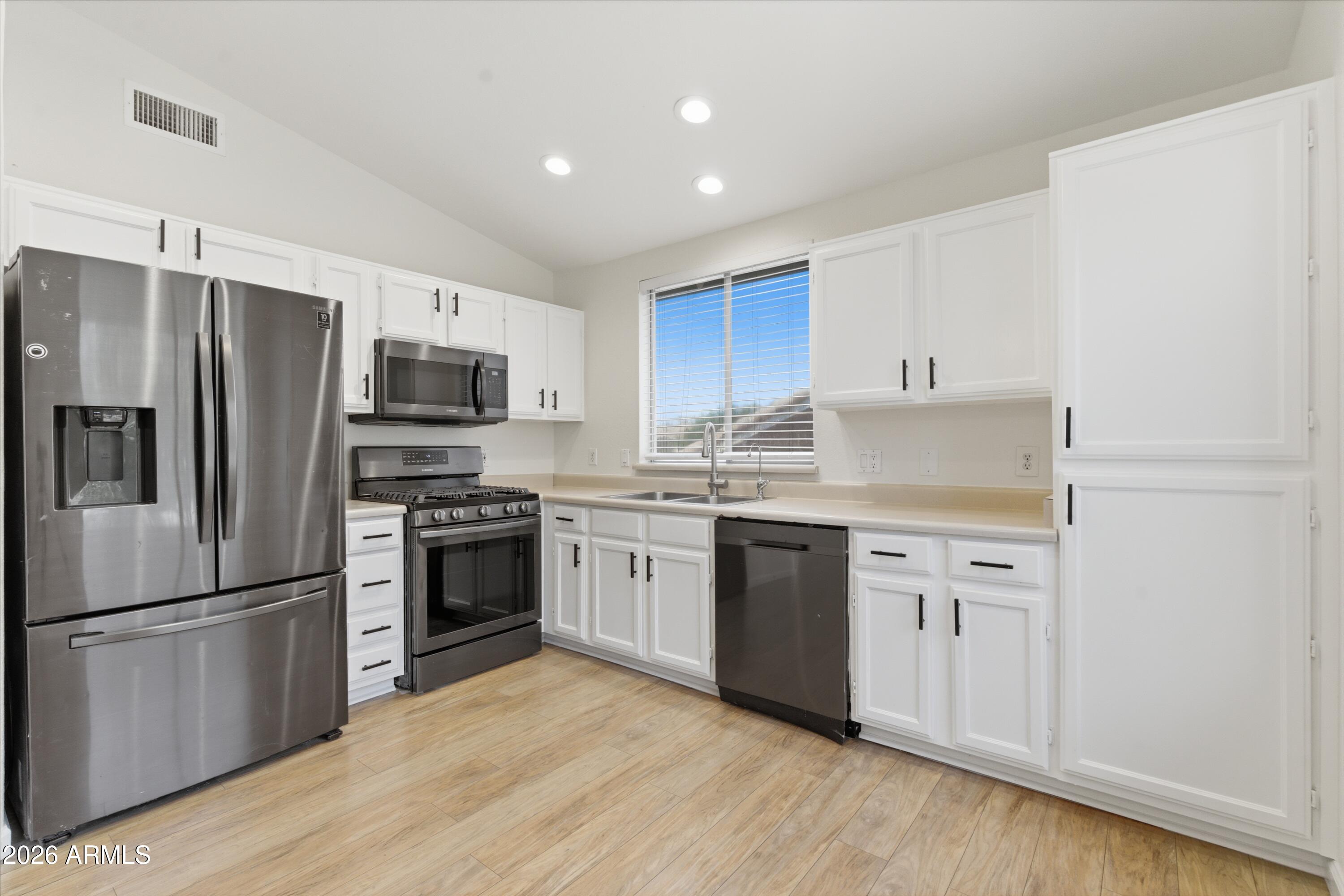 KAUFMAN AND BROAD AT COOPER RANCH - Residential
