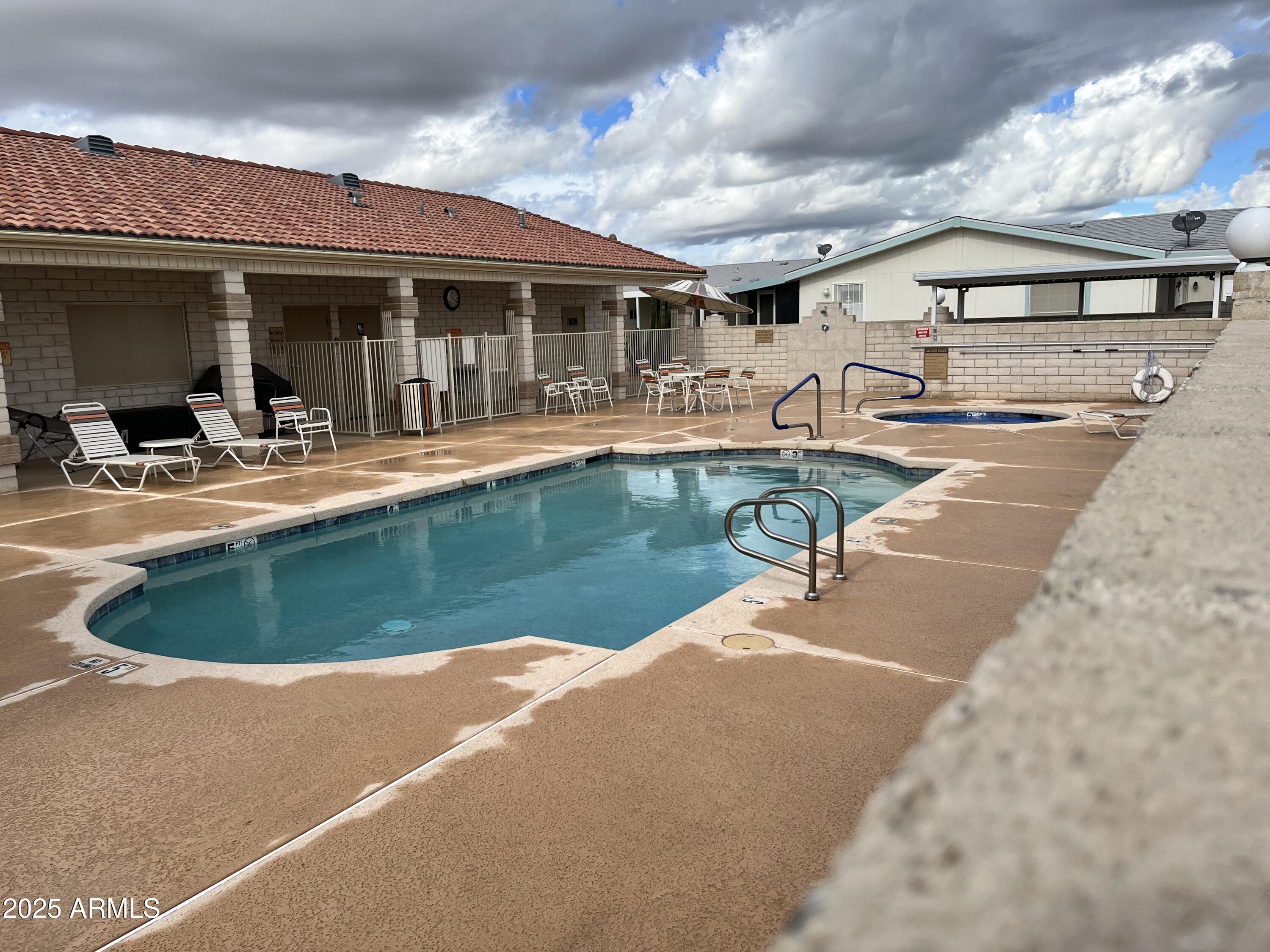 Santa Fe Trails - Residential
