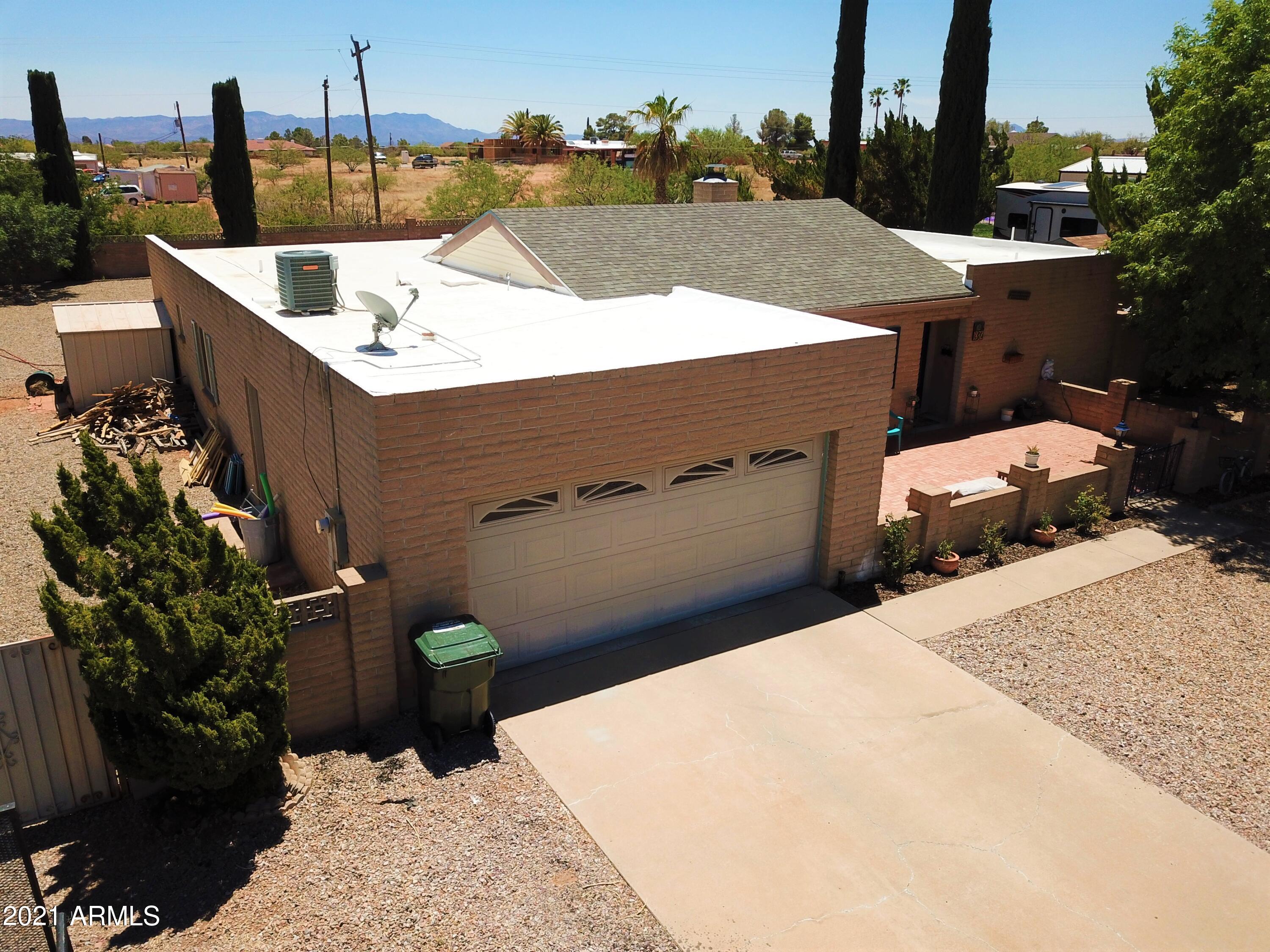 TOWN & COUNTRY ESTATES UNIT 6 - Residential