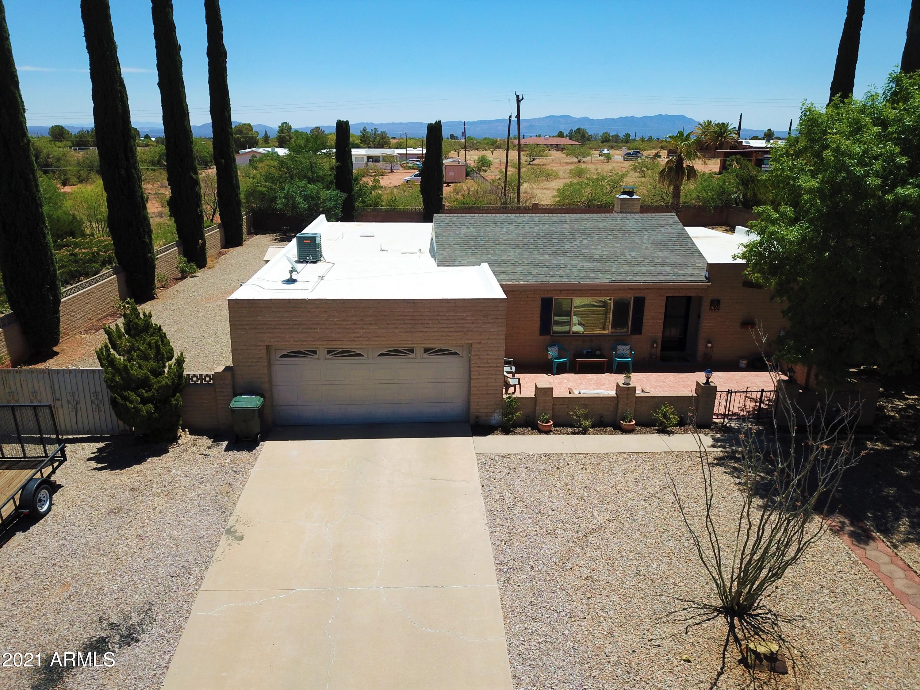 TOWN & COUNTRY ESTATES UNIT 6 - Residential