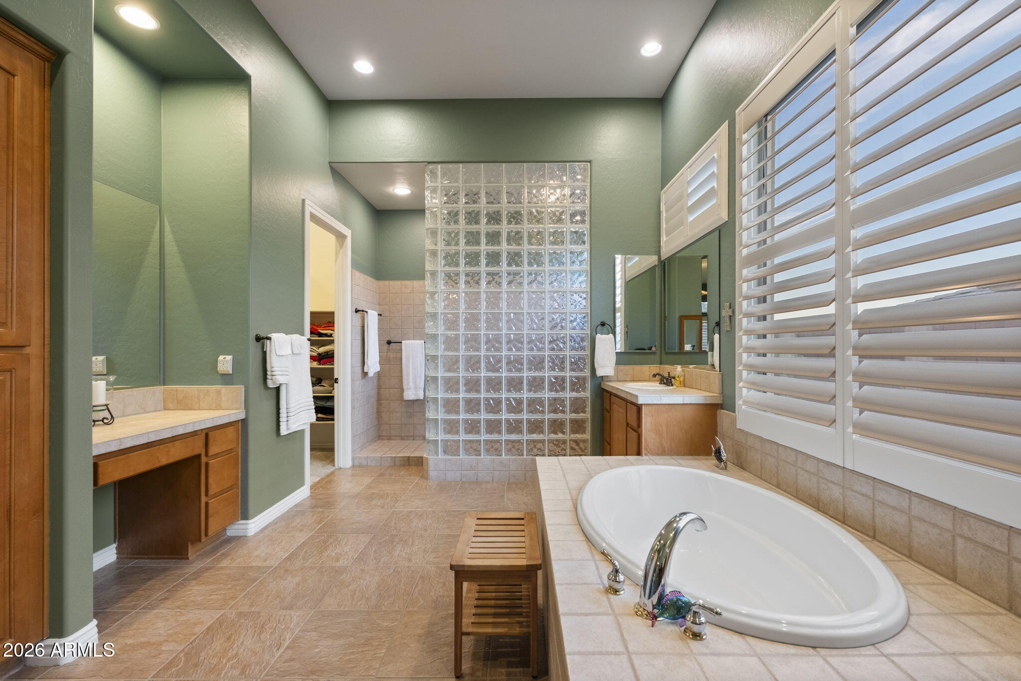 ANTHEM COUNTRY CLUB UNIT 17 PINION HILLS - Residential