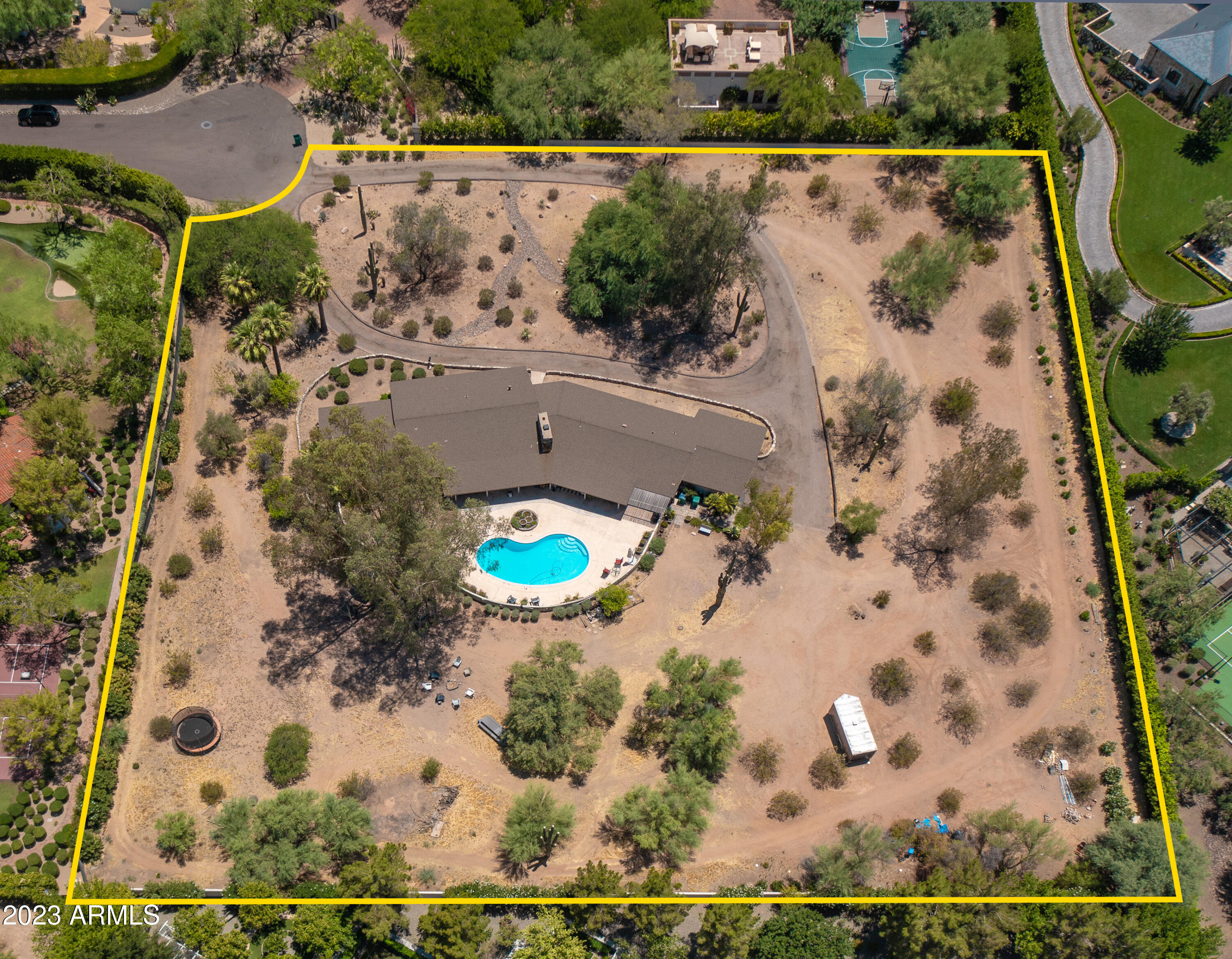 TILYOU RANCHITO - Residential