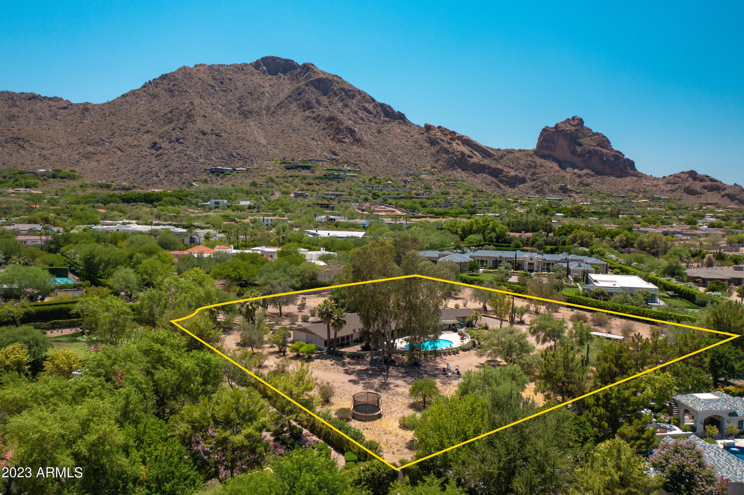 TILYOU RANCHITO - Residential