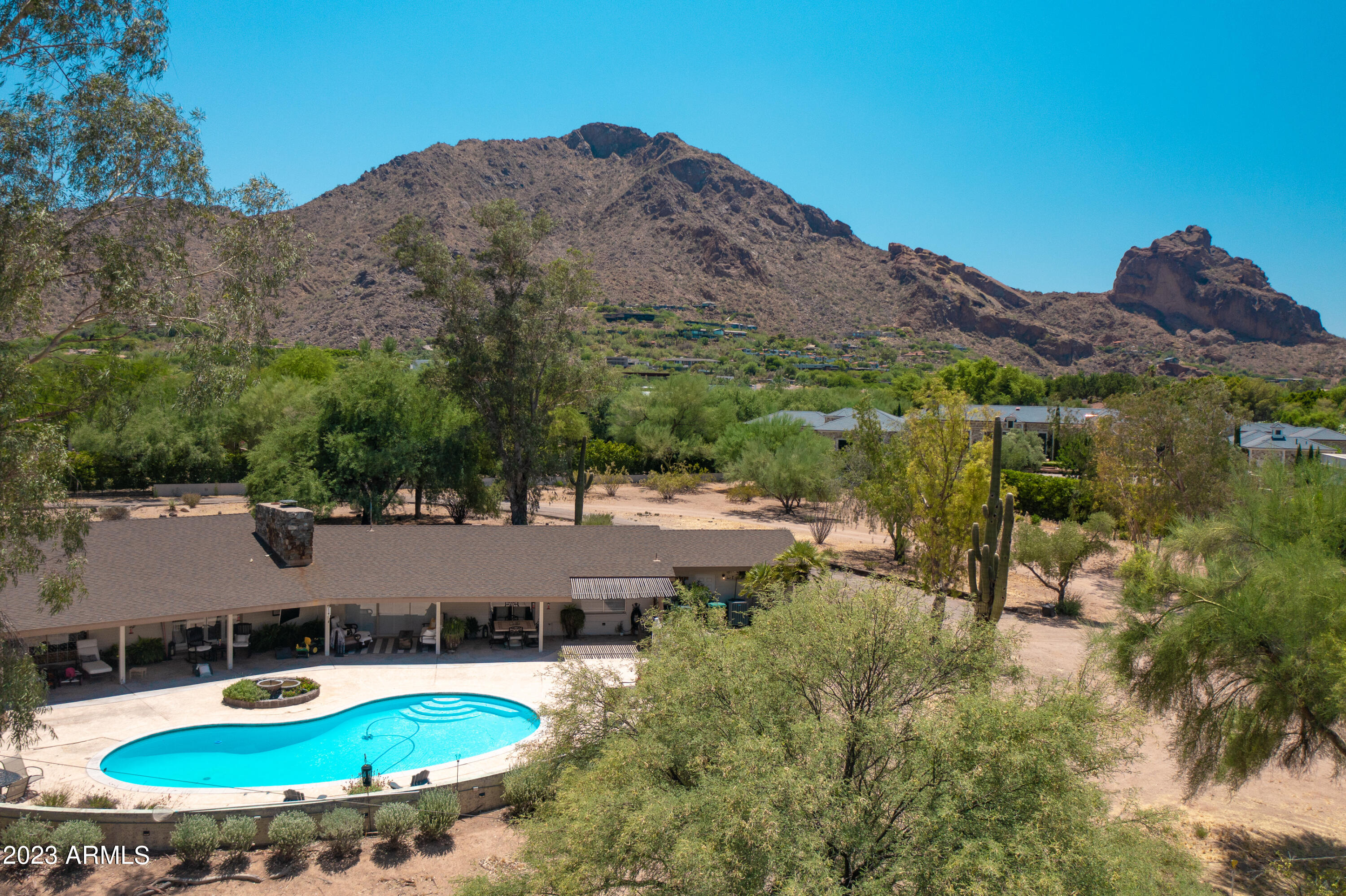 TILYOU RANCHITO - Residential