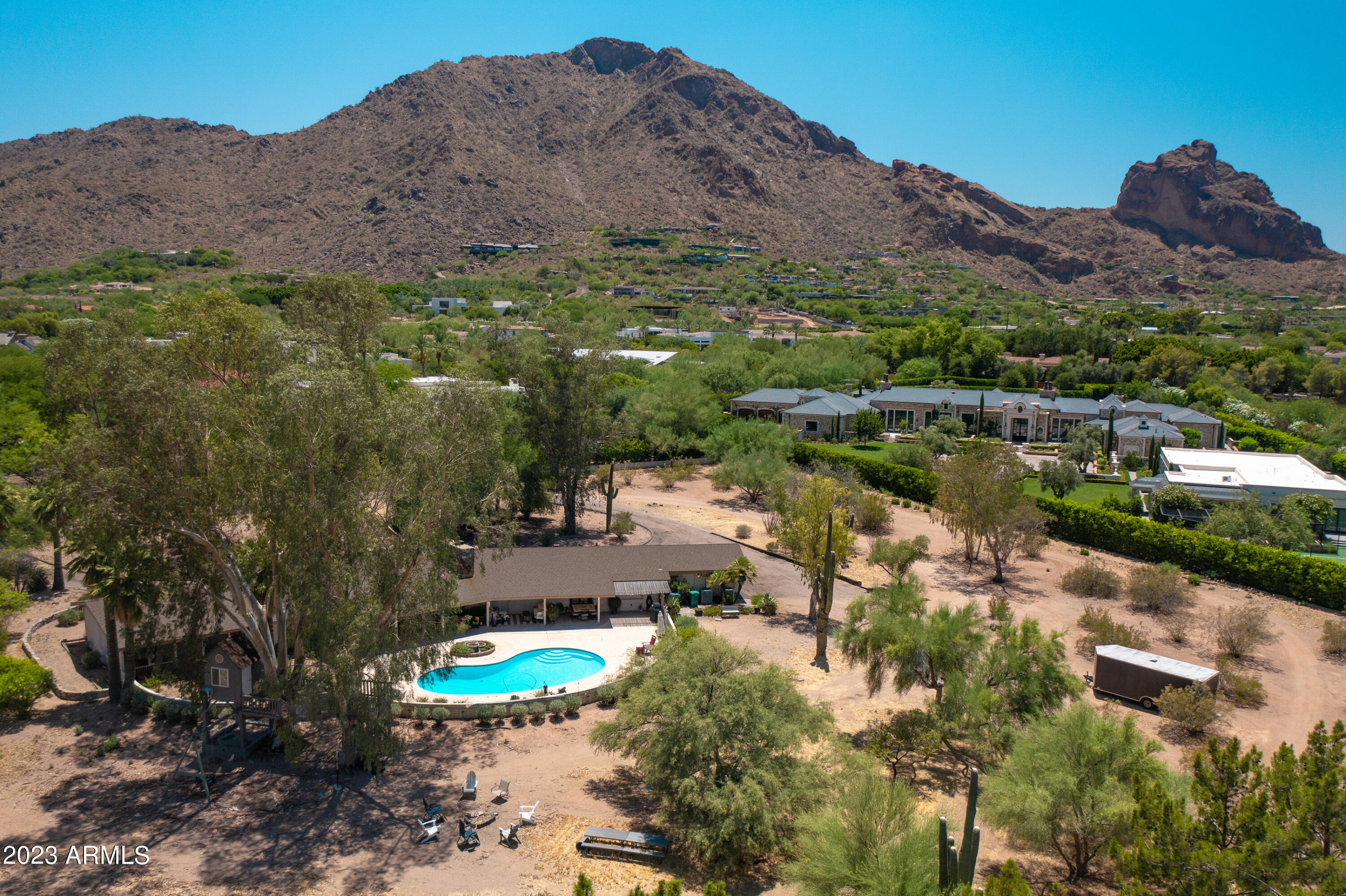 TILYOU RANCHITO - Residential
