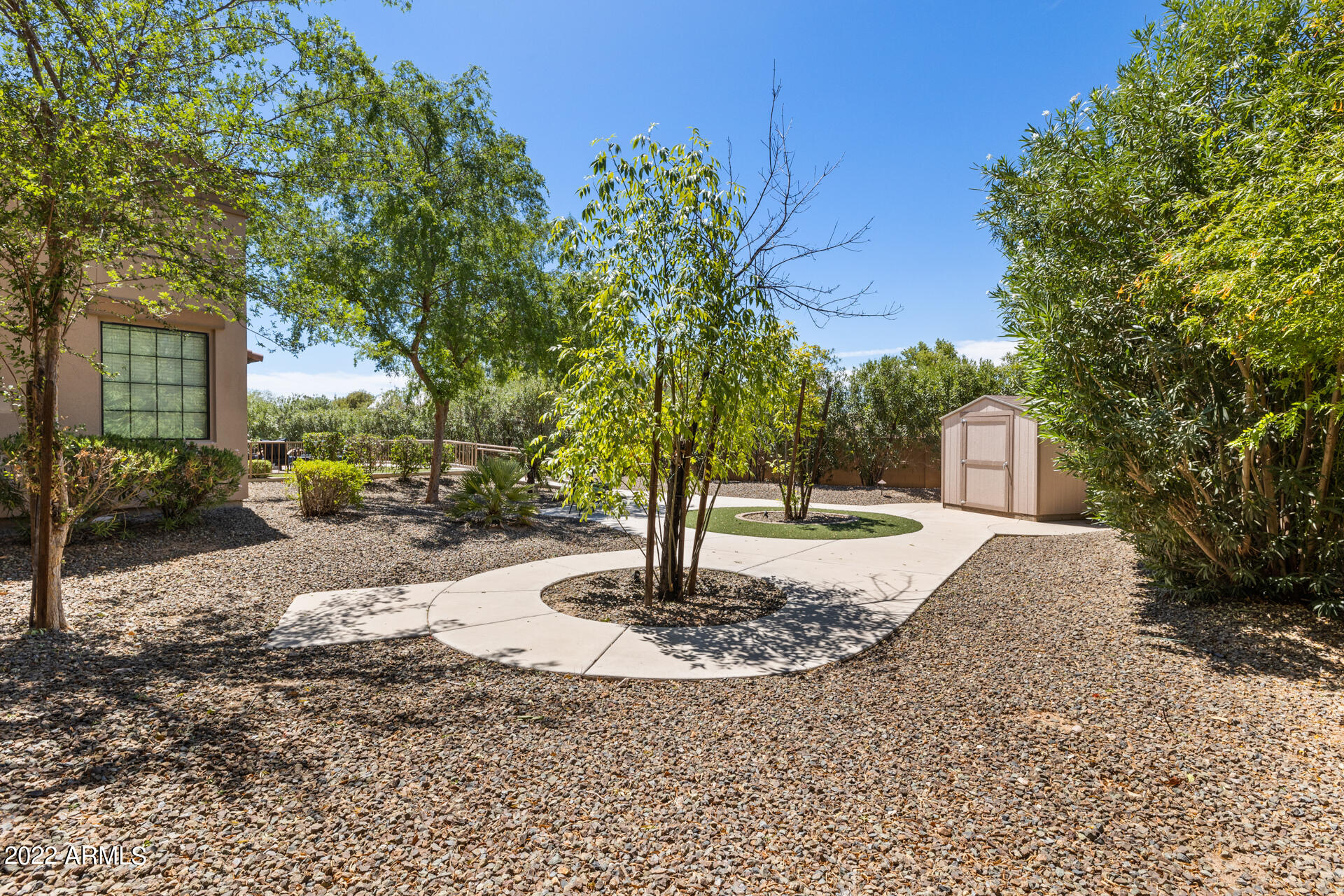 BENT TREE - Residential