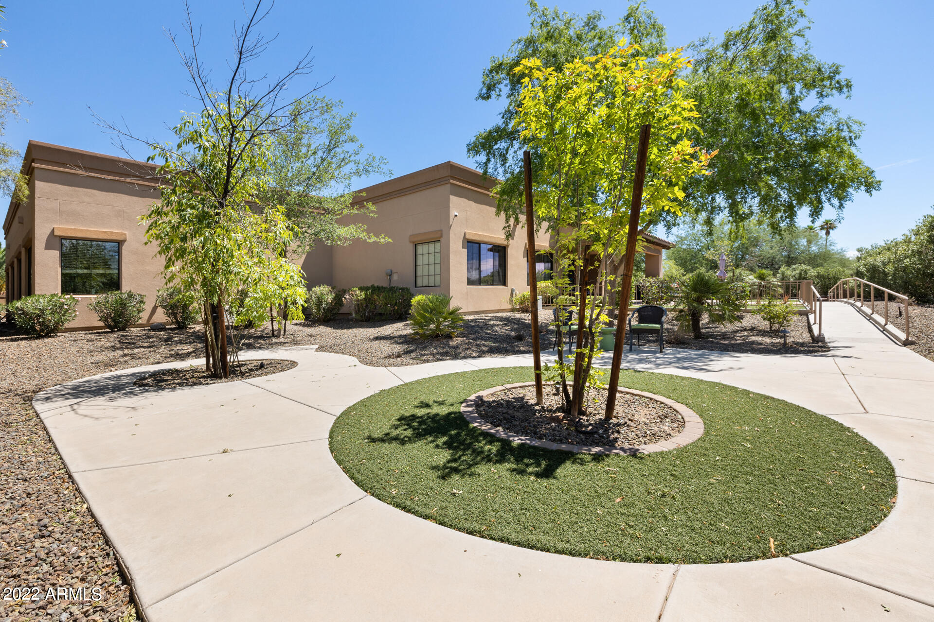 BENT TREE - Residential