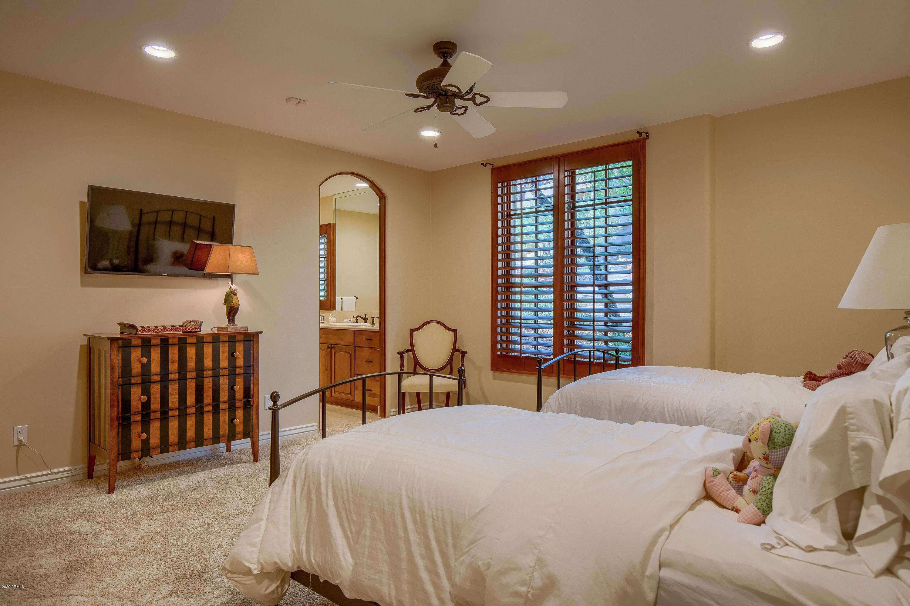 Paradise Valley Estates - Residential