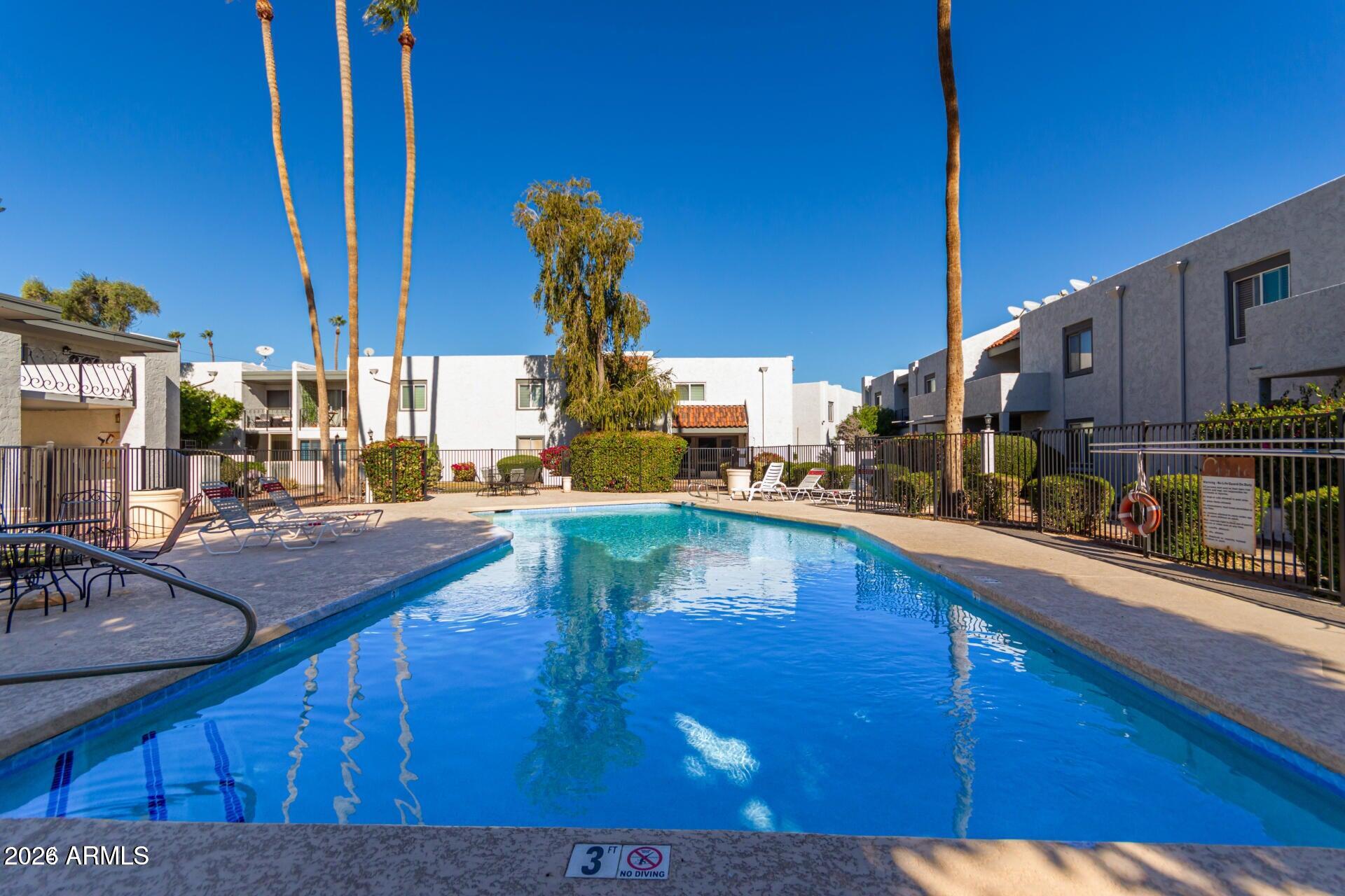 CIENTO CONDOMINIUMS - Residential