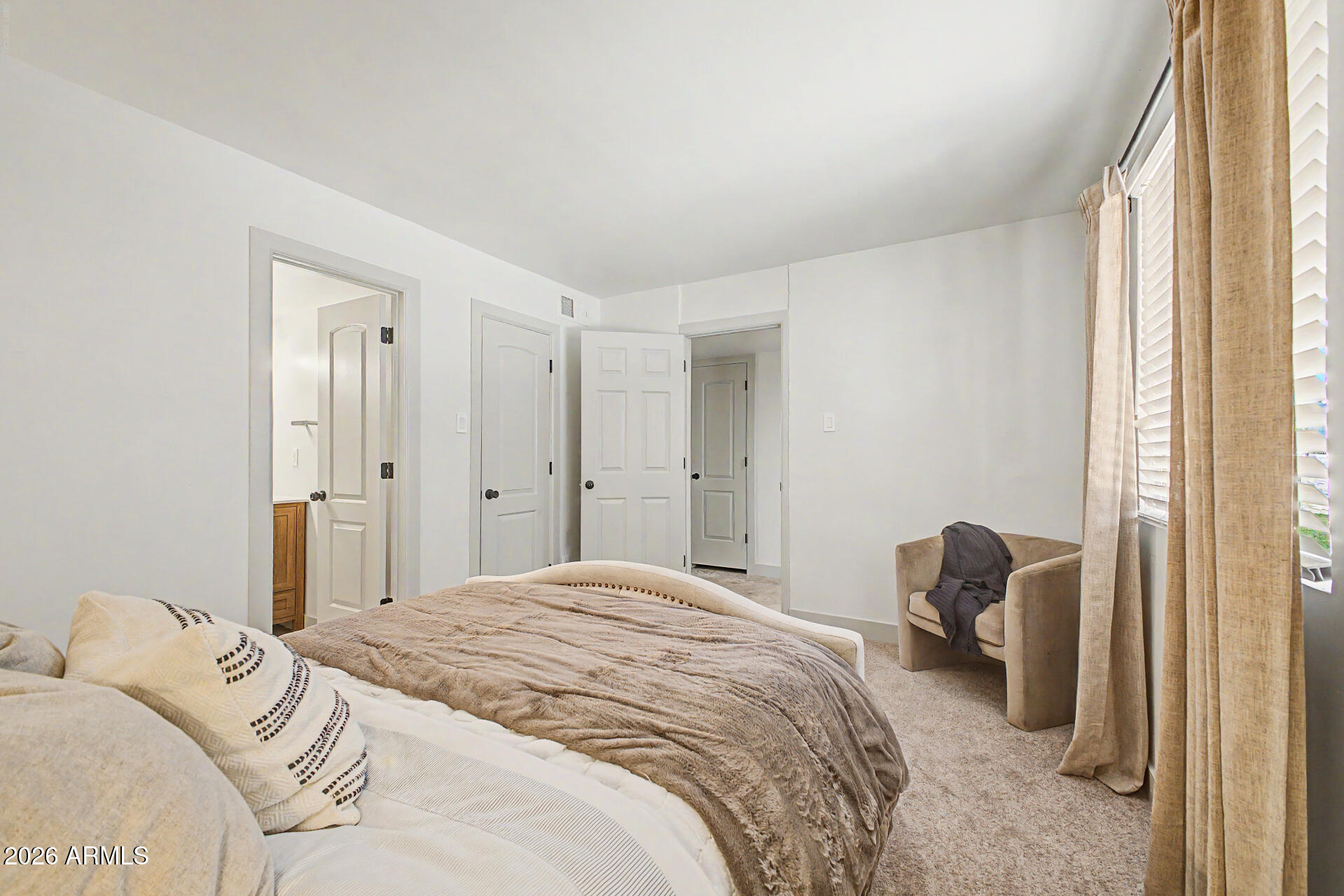 CIENTO CONDOMINIUMS - Residential