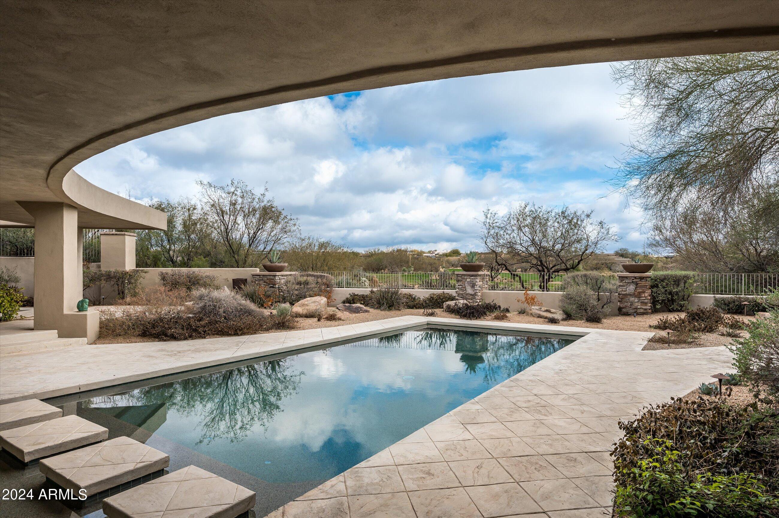 DESERT MOUNTAIN - Residential