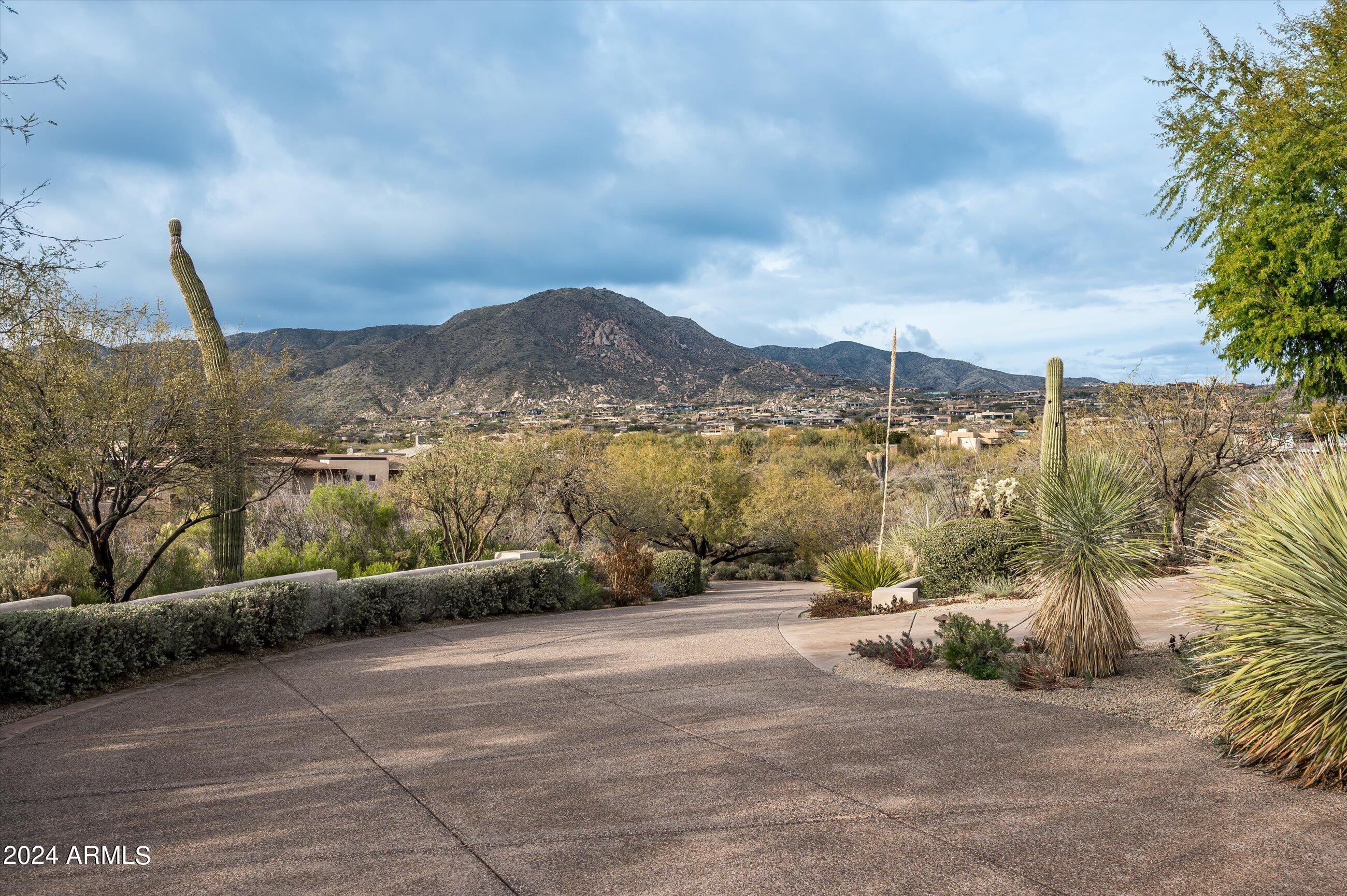 DESERT MOUNTAIN - Residential