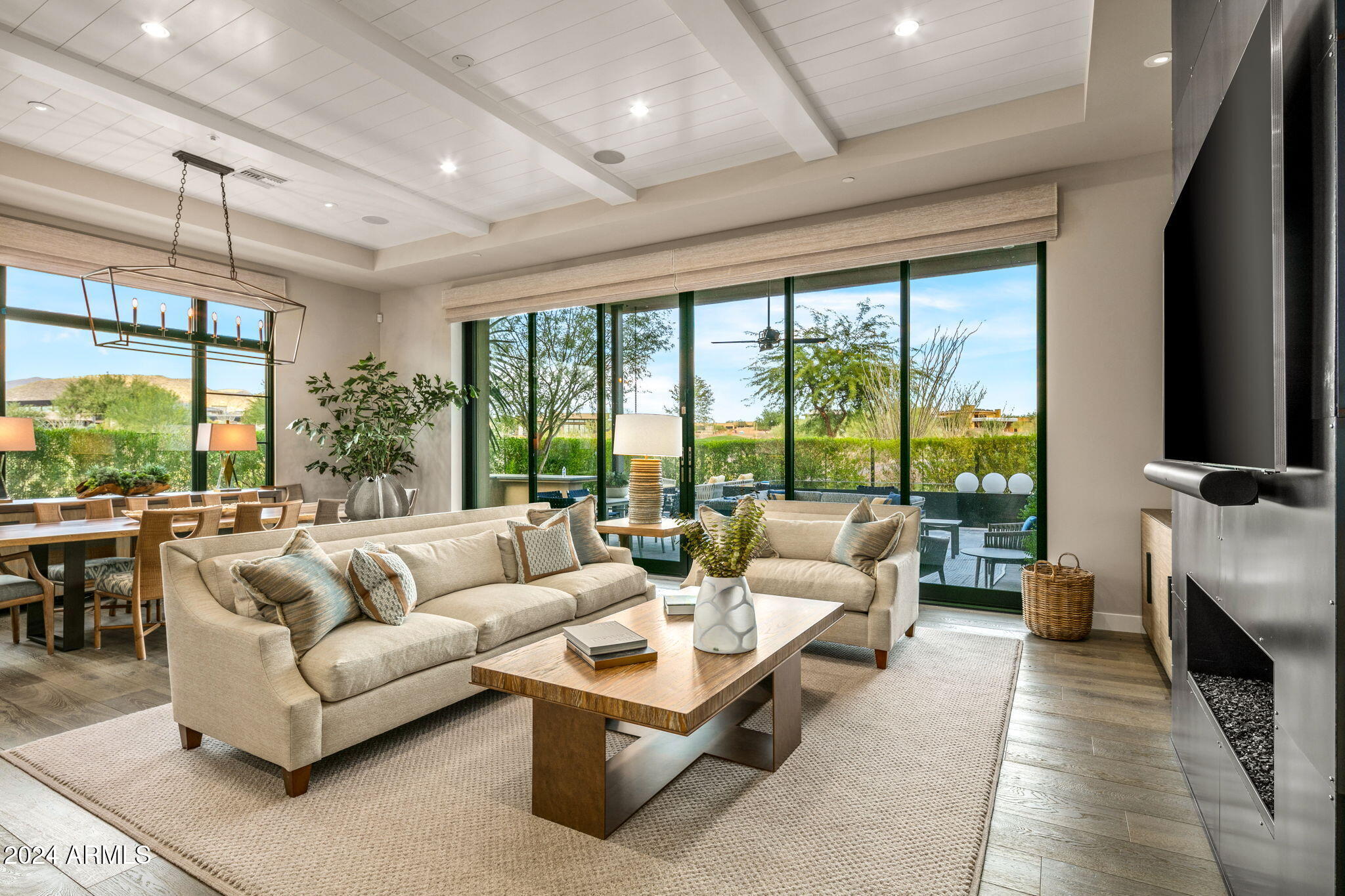 DESERT MOUNTAIN - Residential