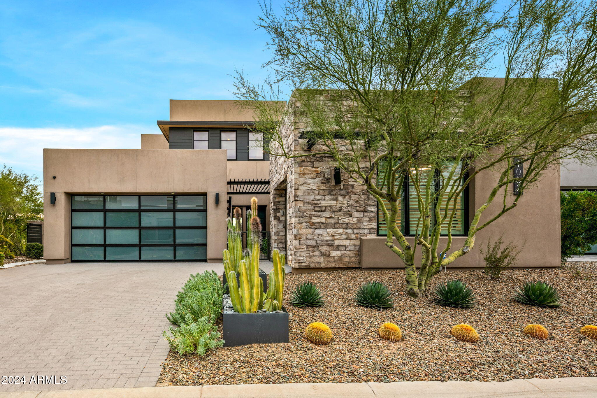 DESERT MOUNTAIN - Residential