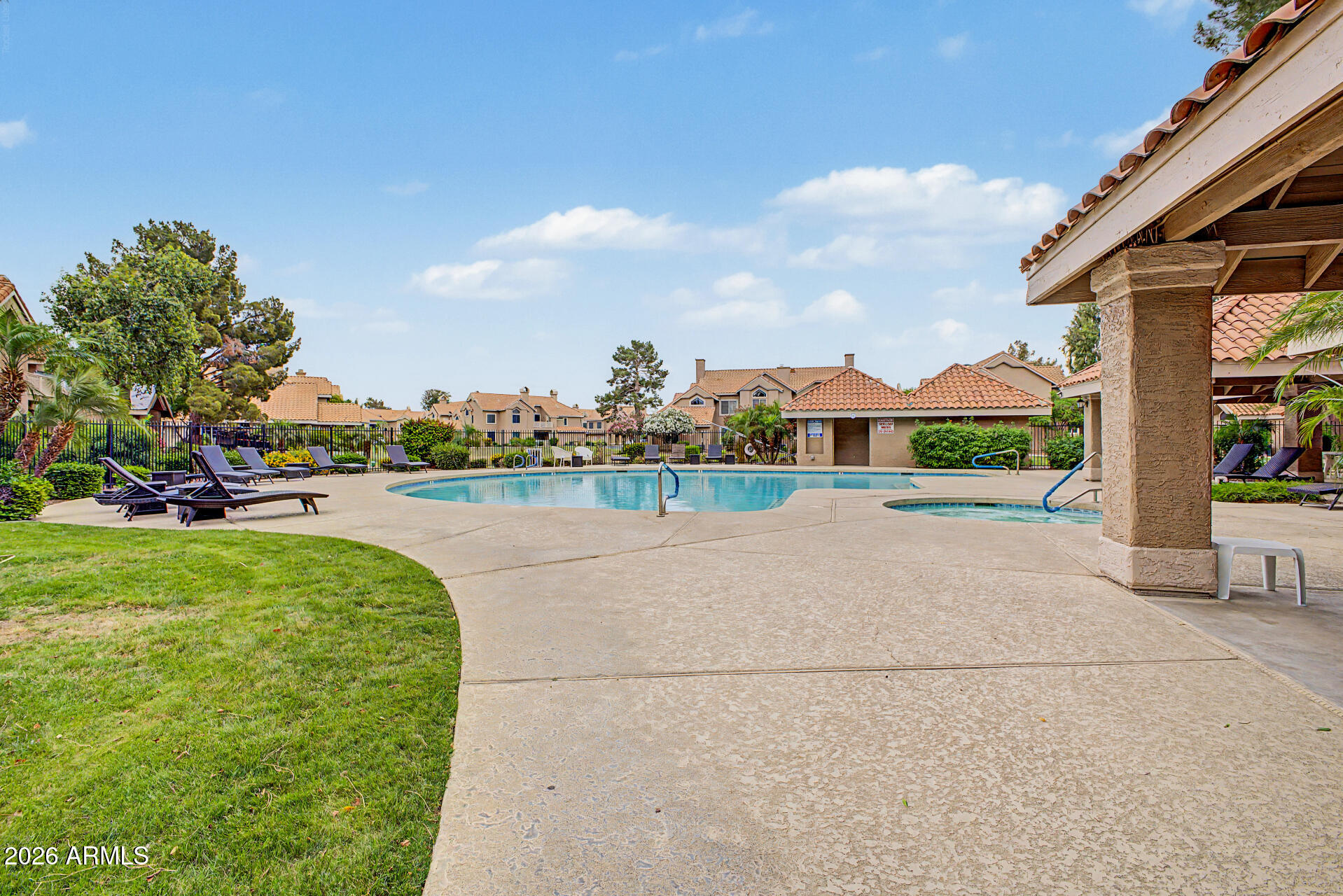 BEACH CLUB VILLAGE AT VAL VISTA LAKES UNIT 1-198 - Residential