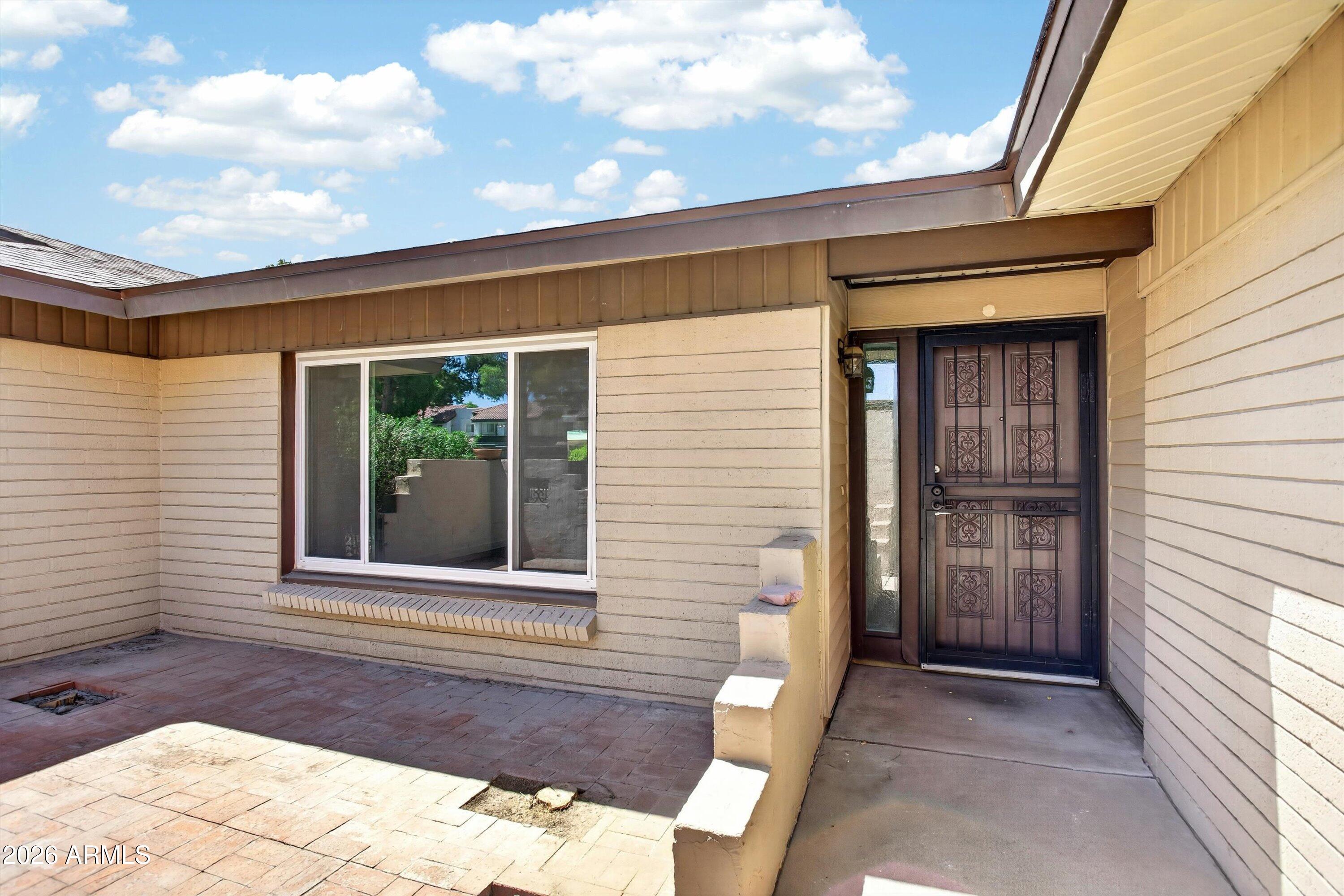 WEST PLAZA 26 - Residential