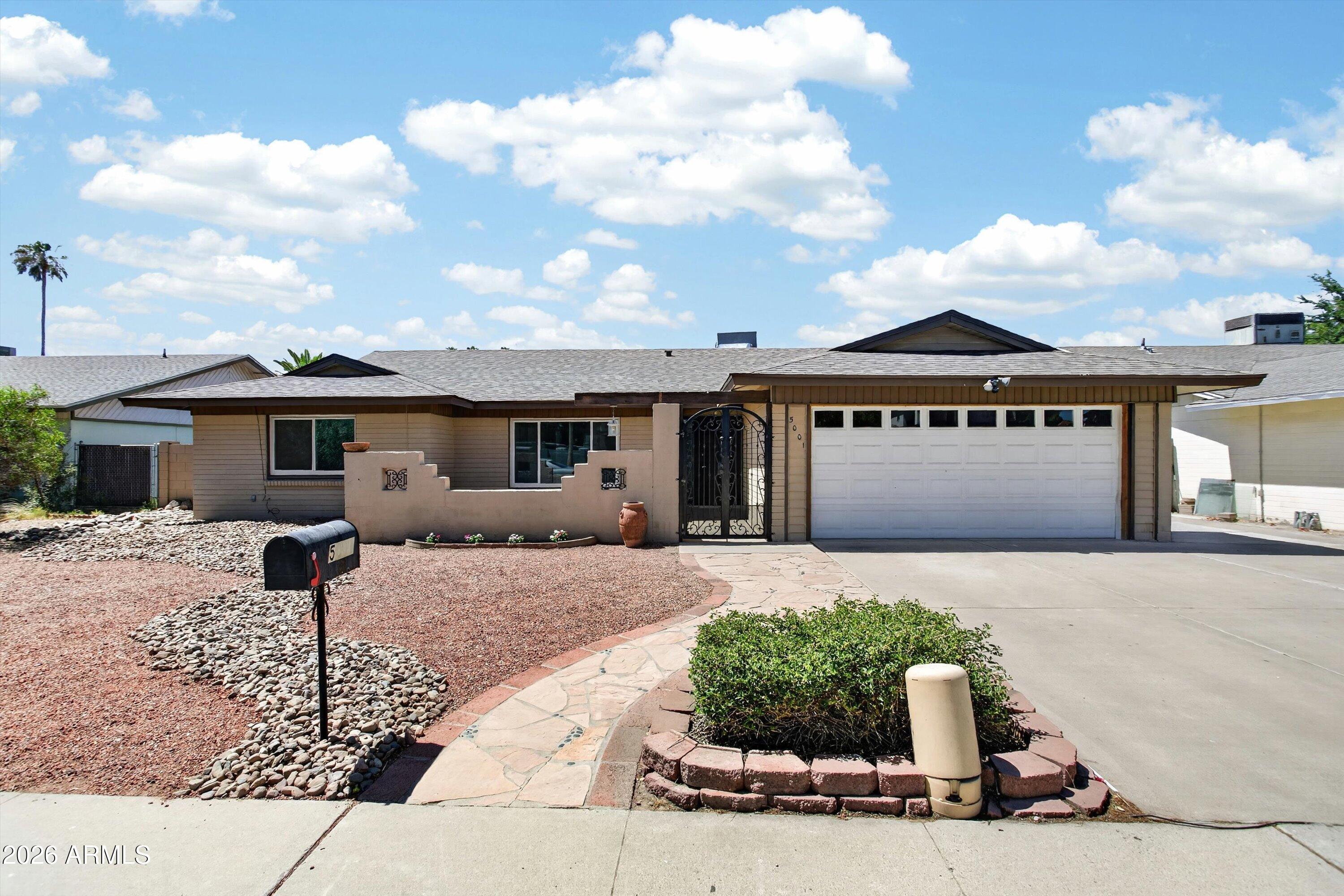 WEST PLAZA 26 - Residential