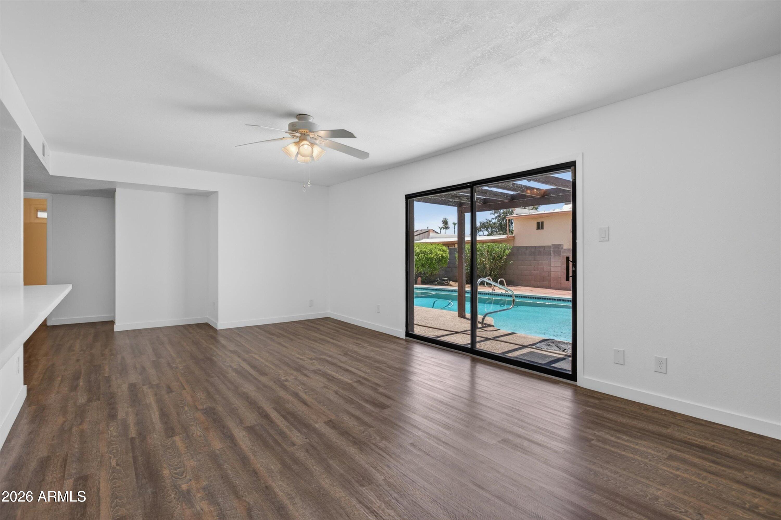 WEST PLAZA 26 - Residential