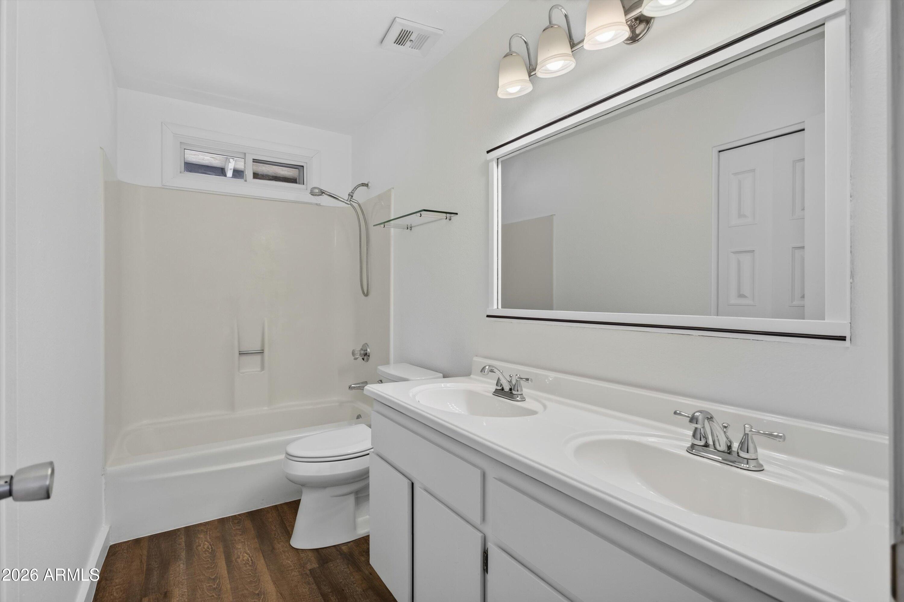 WEST PLAZA 26 - Residential