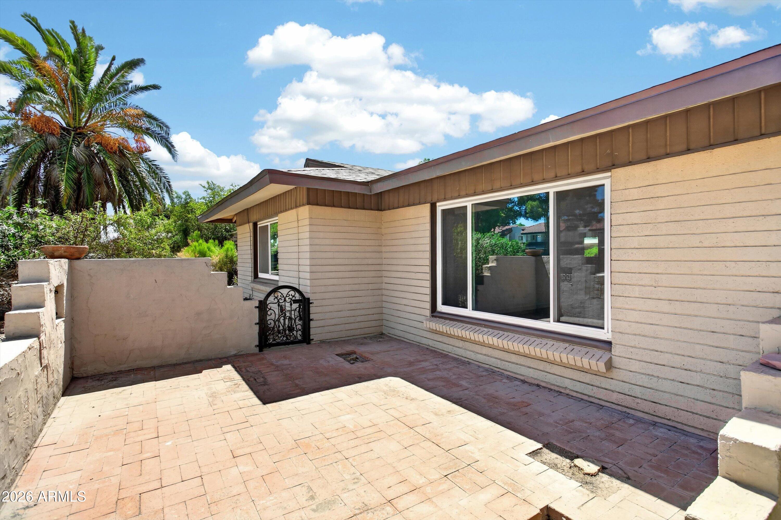 WEST PLAZA 26 - Residential