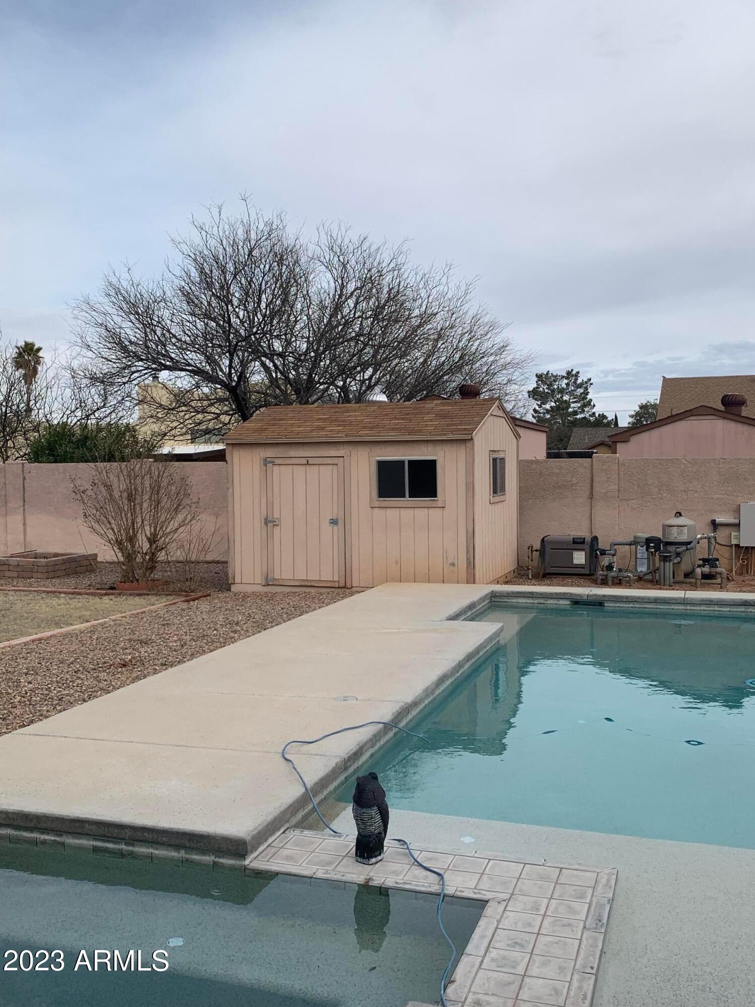 TRACT UNIT 111 - Residential Lease