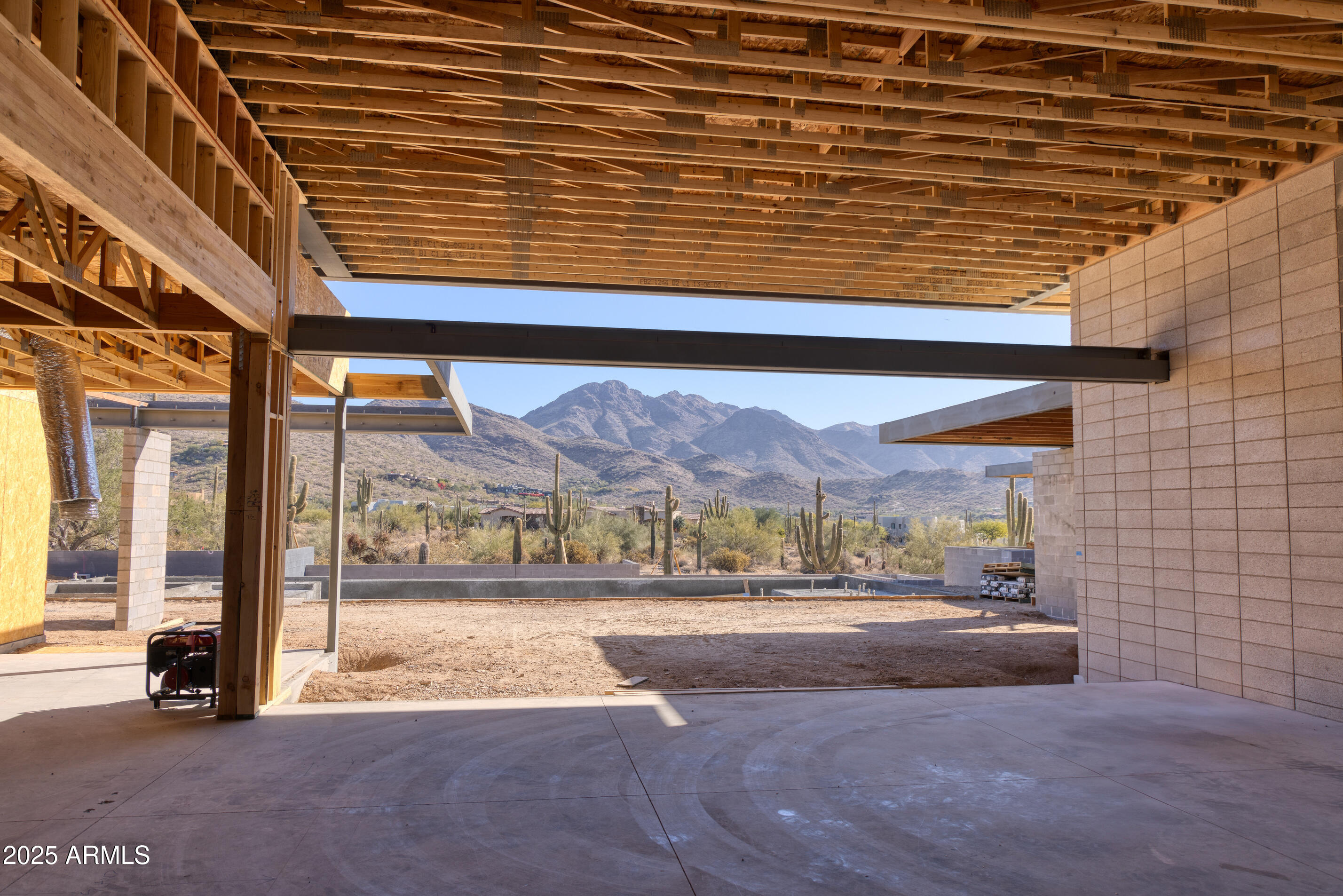 PINNACLE PEAK HEIGHTS 6 - Residential