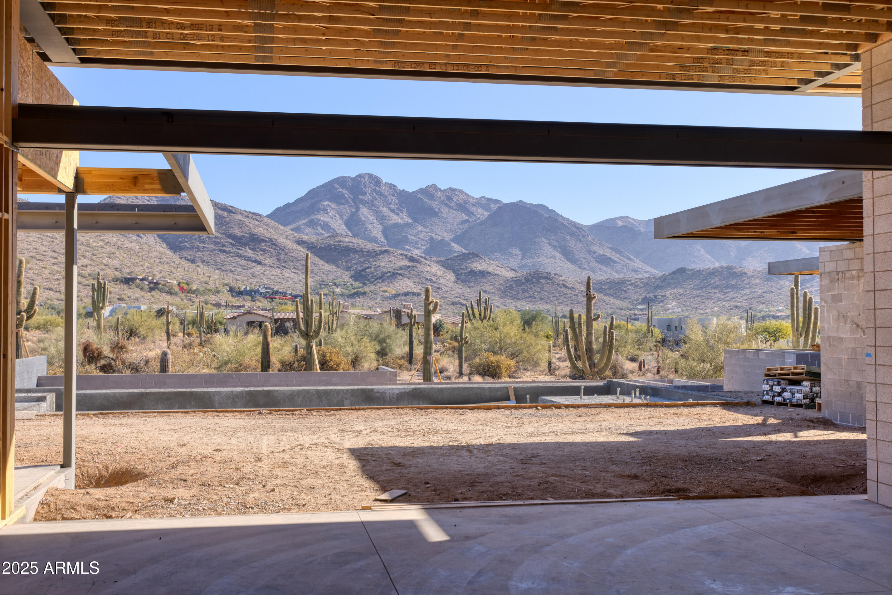 PINNACLE PEAK HEIGHTS 6 - Residential