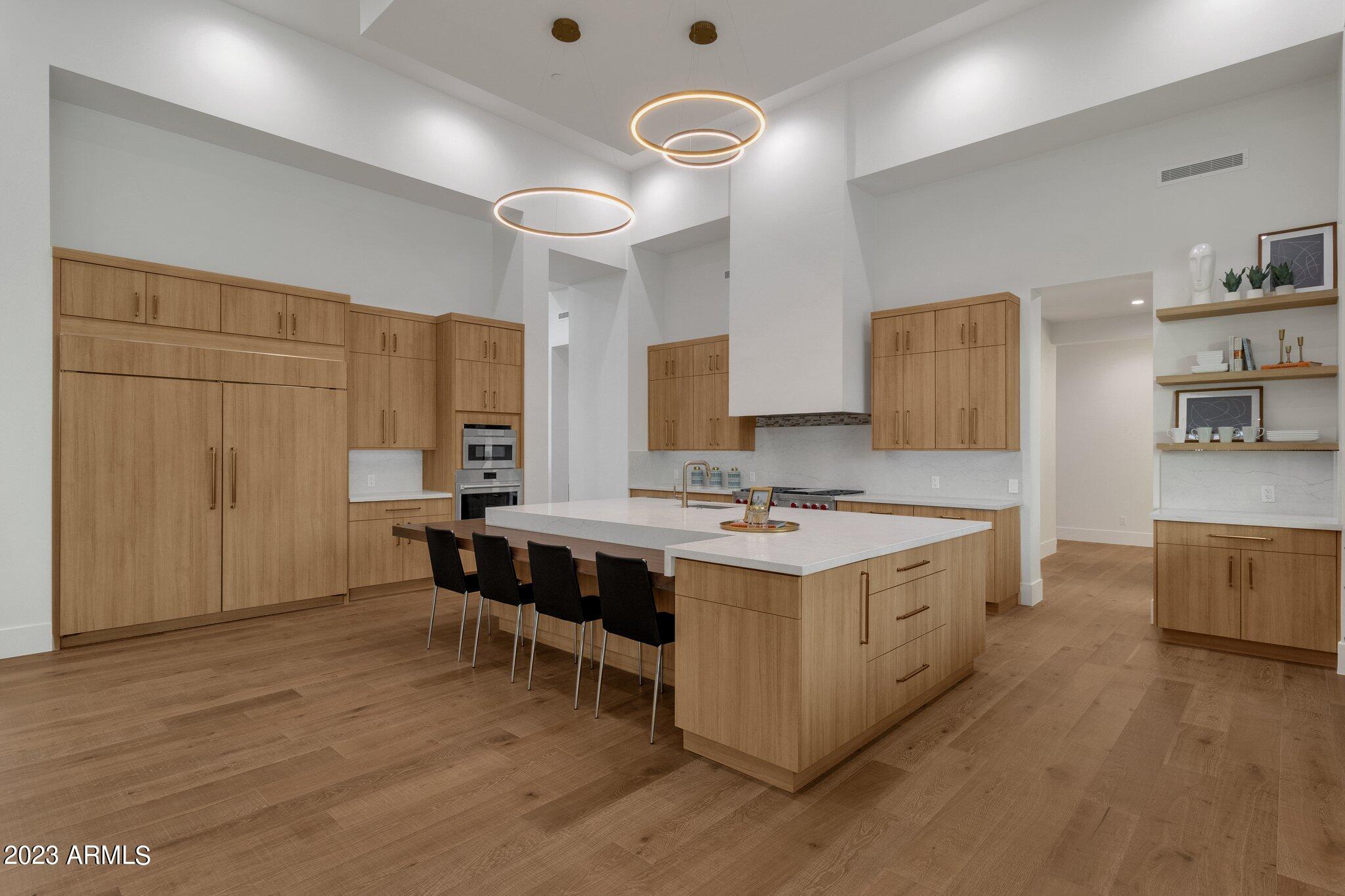 LA TIERRA ESTATES AMD - Residential