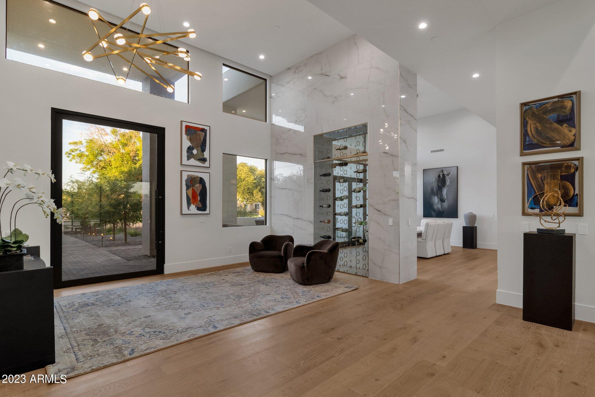 LA TIERRA ESTATES AMD - Residential